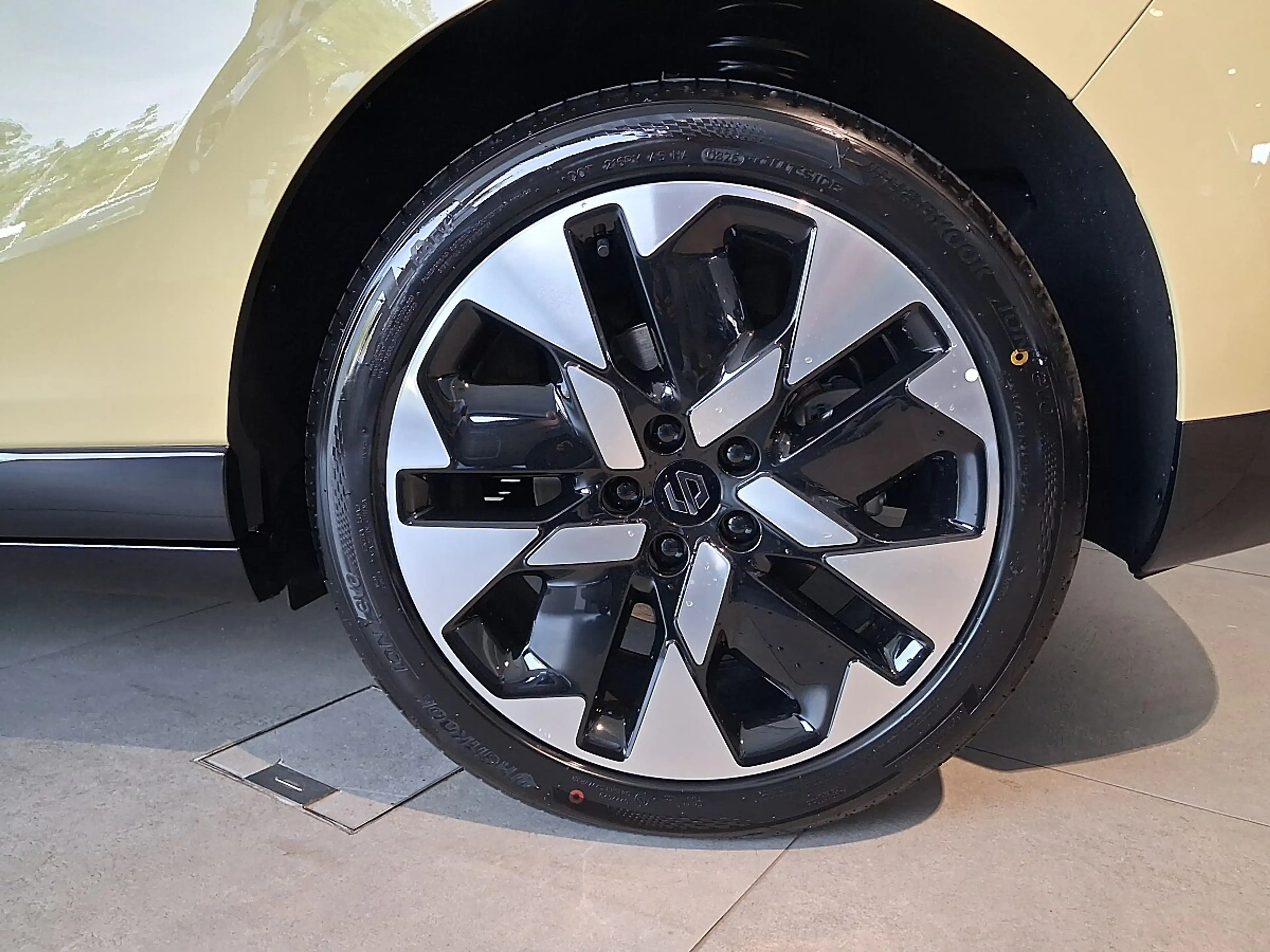 Leapmotor B05 67,1kWh Design Pro Max — photo 14