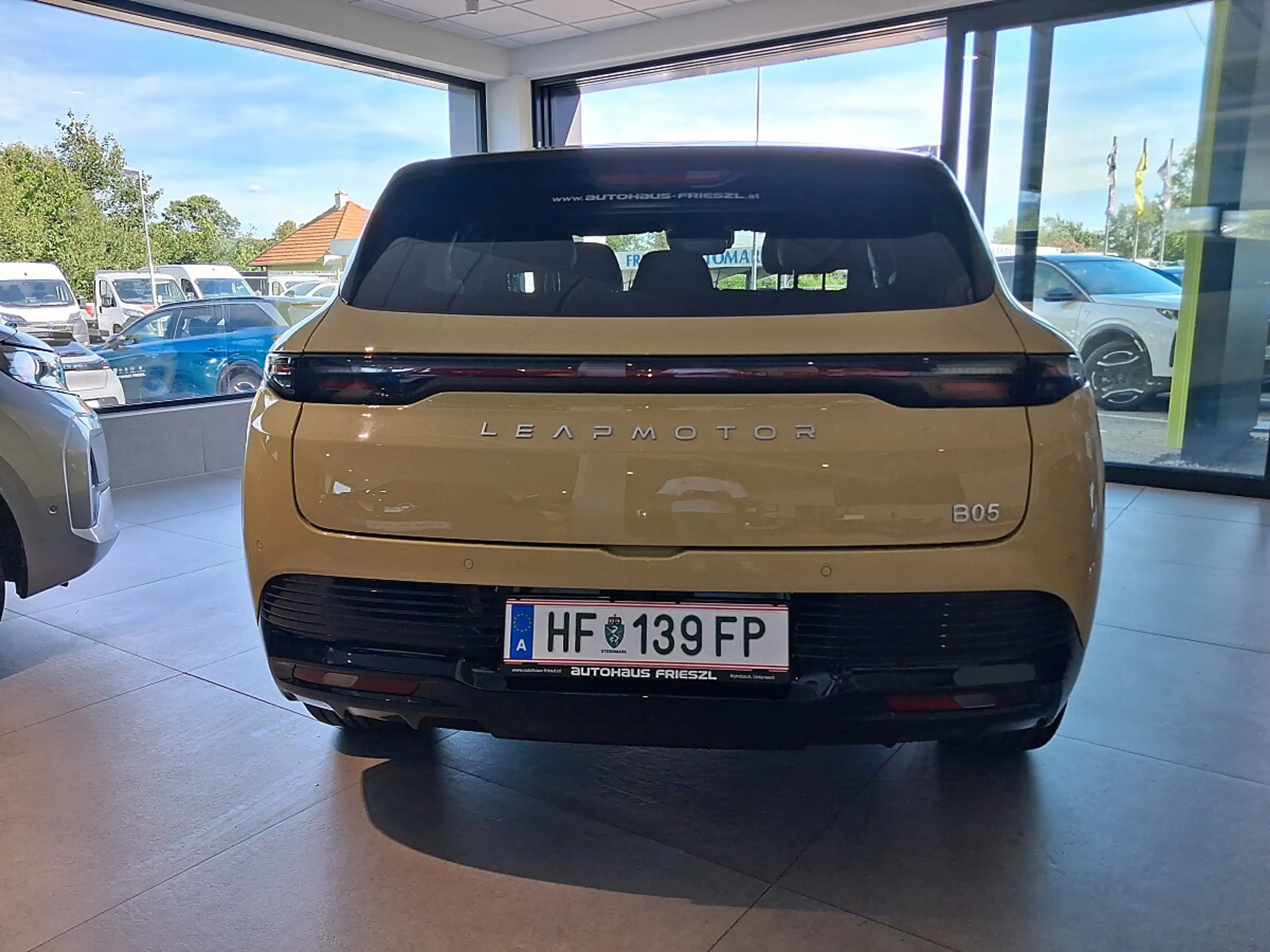 Leapmotor B05 67,1kWh Design Pro Max — photo 7
