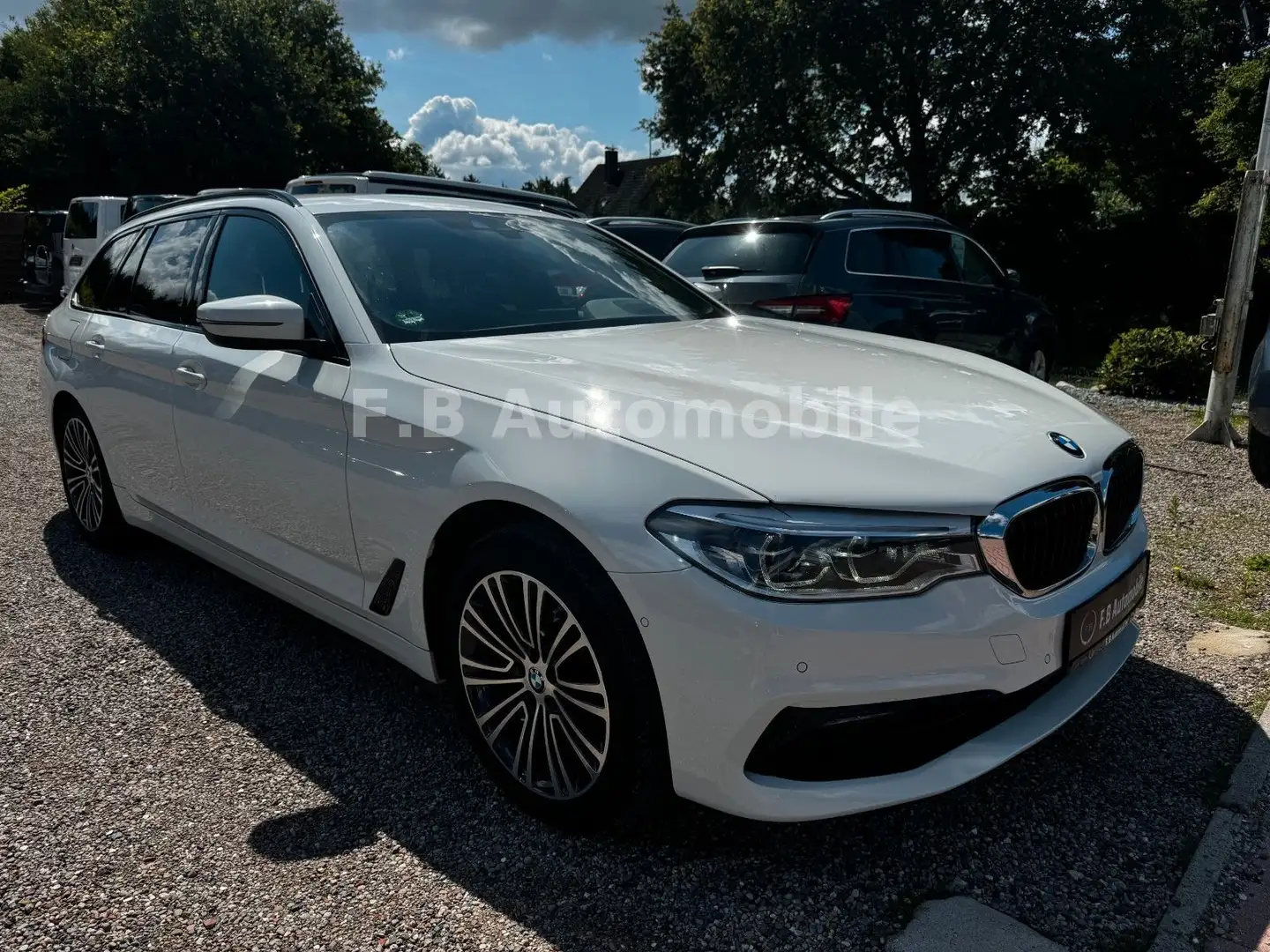 BMW 520 d Sport Line/360*/Harman/UVM.. Weiß - 1