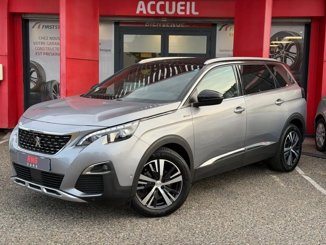 Peugeot 5008