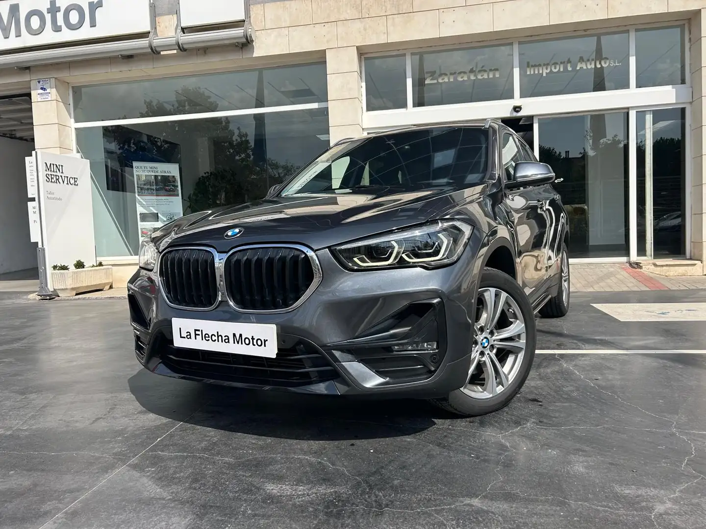 BMW X1 sDrive 18dA Corporate - 1