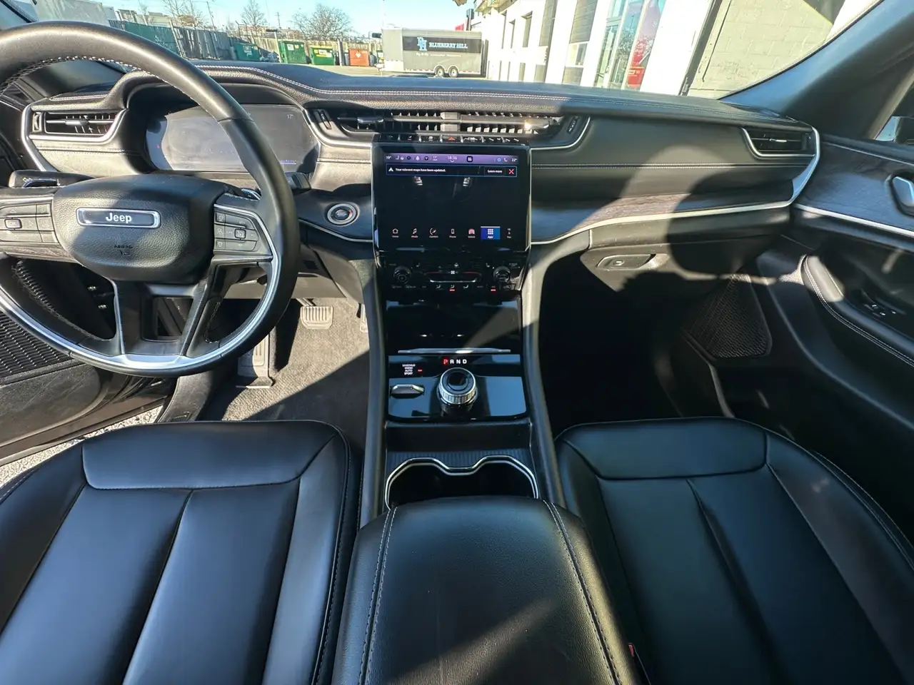 Jeep Grand Cherokee снимка Jeep Grand Cherokee
