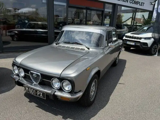 Alfa Romeo Giulia Super Nueva 1600
