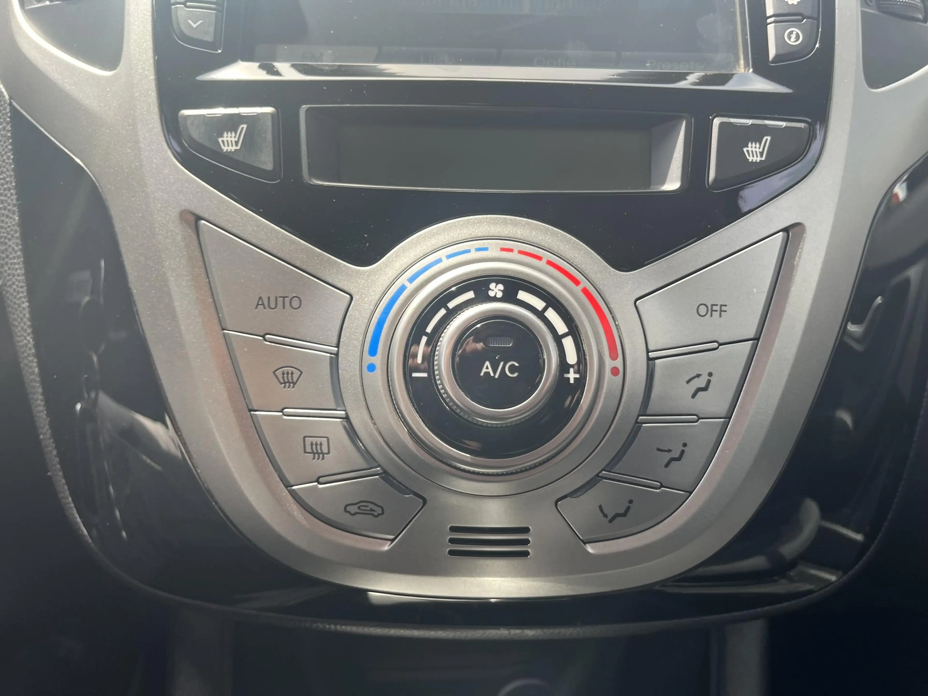 Hyundai iX20 1.6i Premium l Automaat, Stoel/stuur-verwarming, C — photo 30
