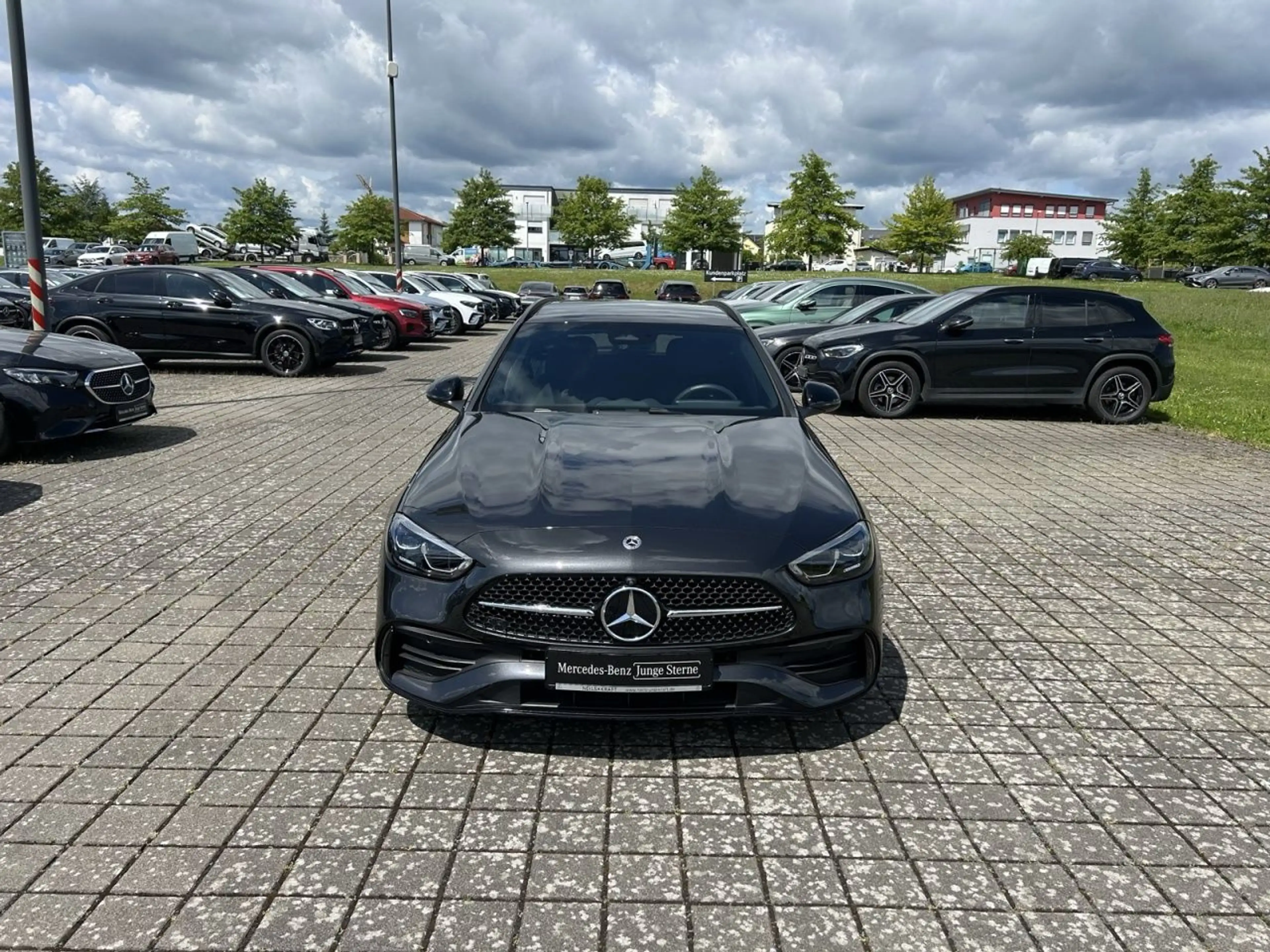 Mercedes-Benz C 200 T AMG+NIGHT+TOTW+AMBIENTE+ILS+360+PANO+KAM — photo 3
