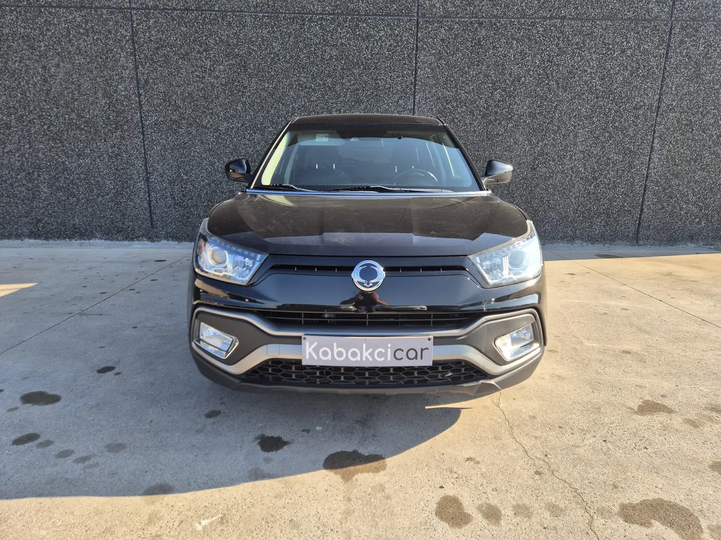 SsangYong XLV XLV 1.6 e-XDi 2WD Urban//CARPLAY//CAMERA/GARANTIE Zwart - 2