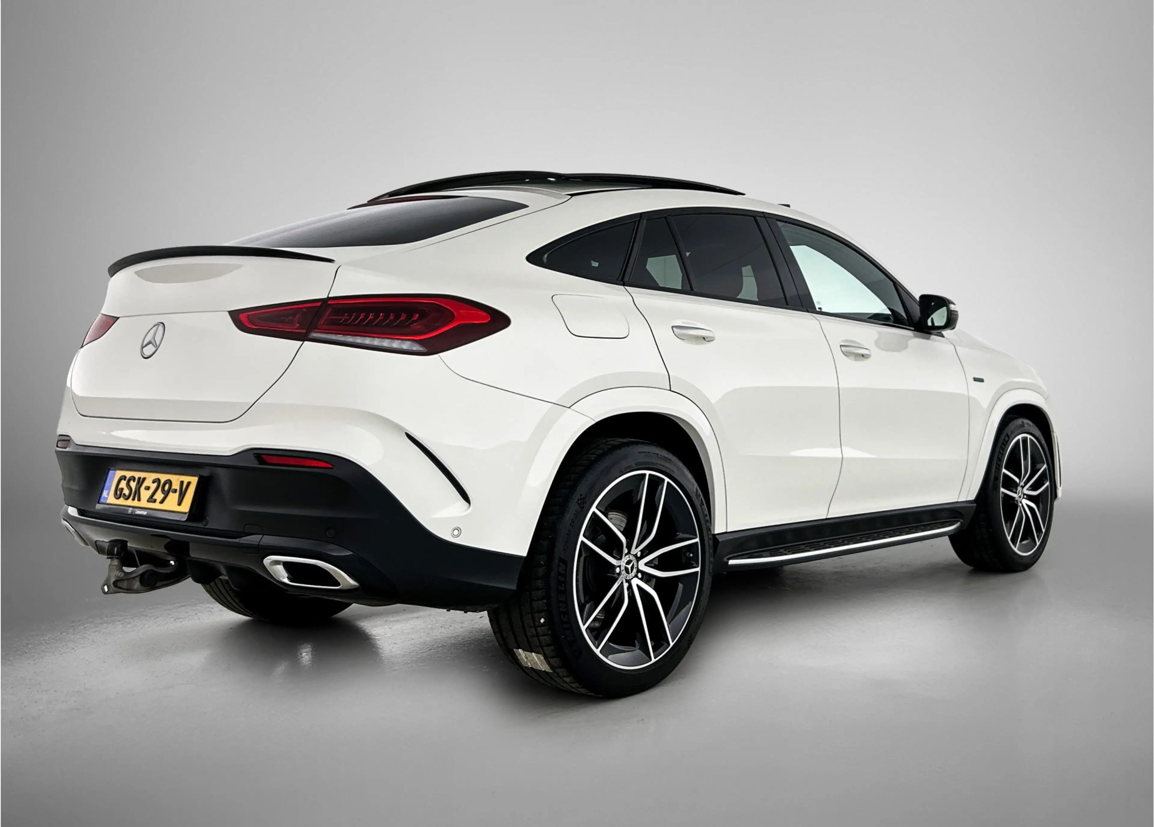 Mercedes-Benz GLE 350 e 4MATIC | Panoramadak | 360° camera | Airmatic | — photo 2