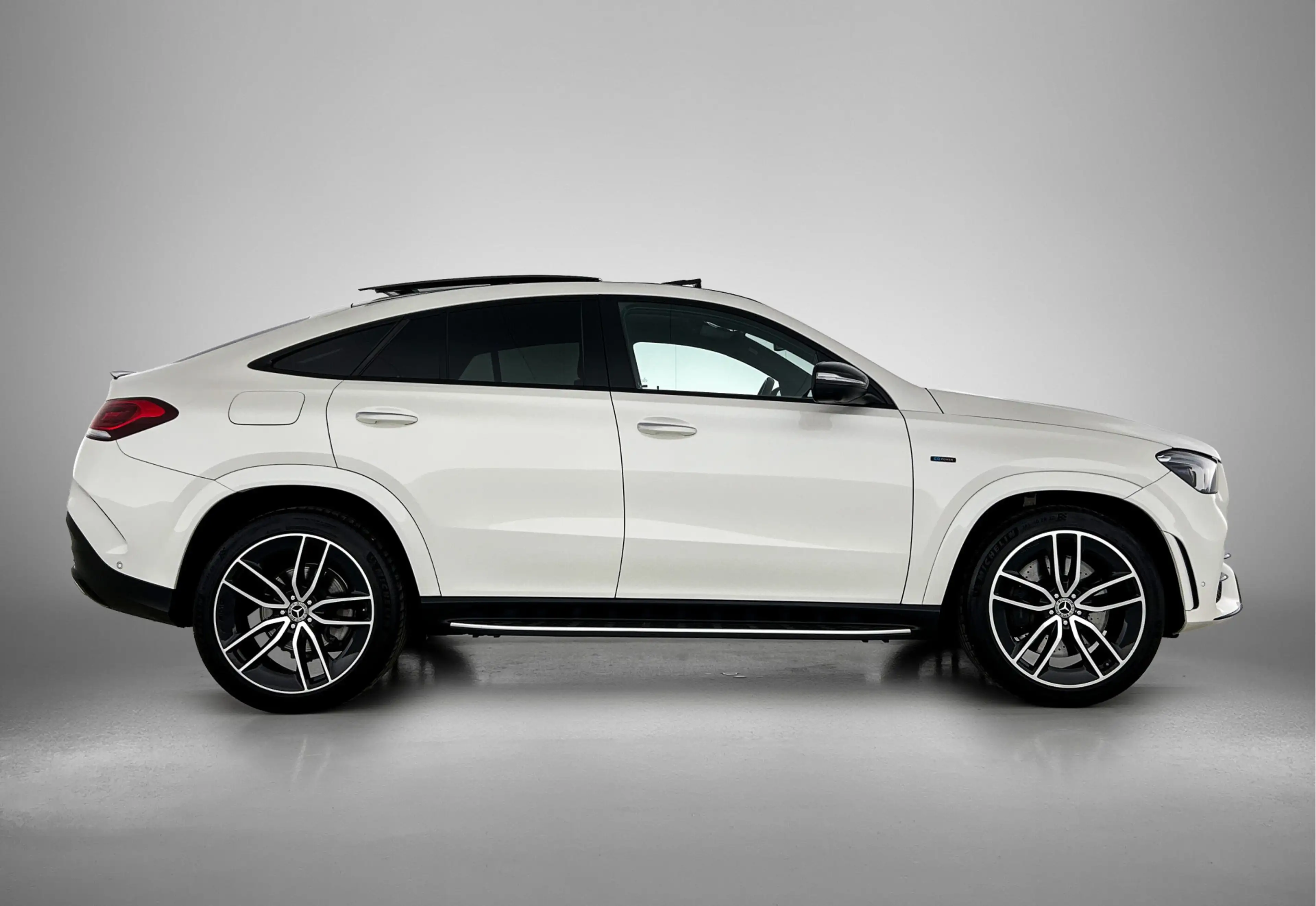 Mercedes-Benz GLE 350 e 4MATIC | Panoramadak | 360° camera | Airmatic | — photo 14