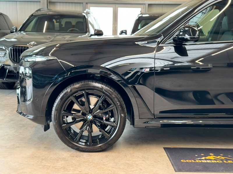 BMW X7 40d M Sport B&W Exclus Execut Iconi Integral — photo 12