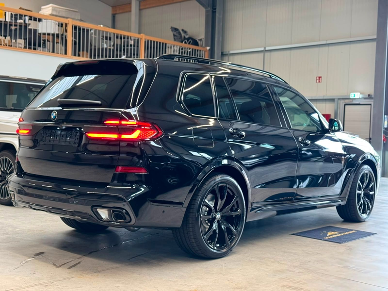 BMW X7 40d M Sport B&W Exclus Execut Iconi Integral — photo 2