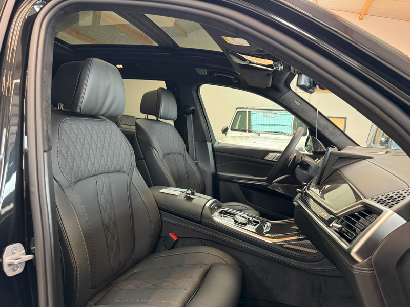 BMW X7 40d M Sport B&W Exclus Execut Iconi Integral — photo 9
