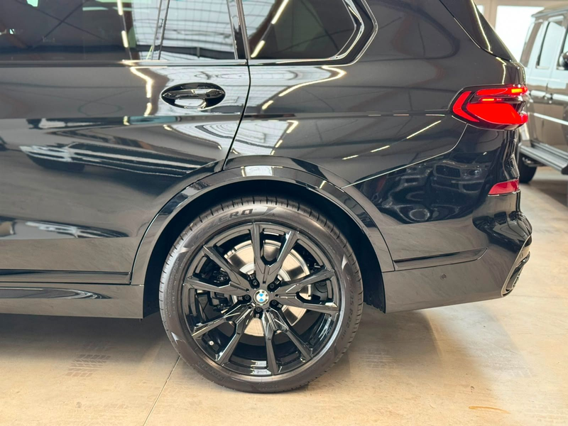 BMW X7 40d M Sport B&W Exclus Execut Iconi Integral — photo 13