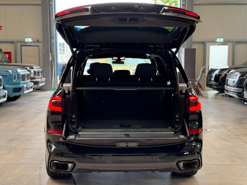 BMW X7 40d M Sport B&W Exclus Execut Iconi Integral — photo 11