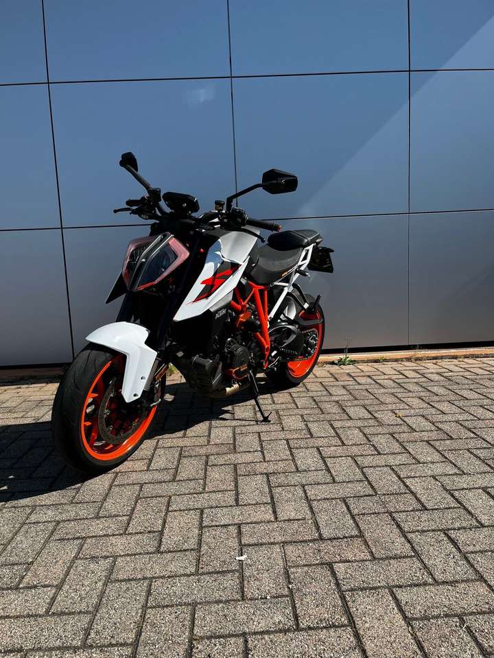 KTM 1290 Super Duke R R