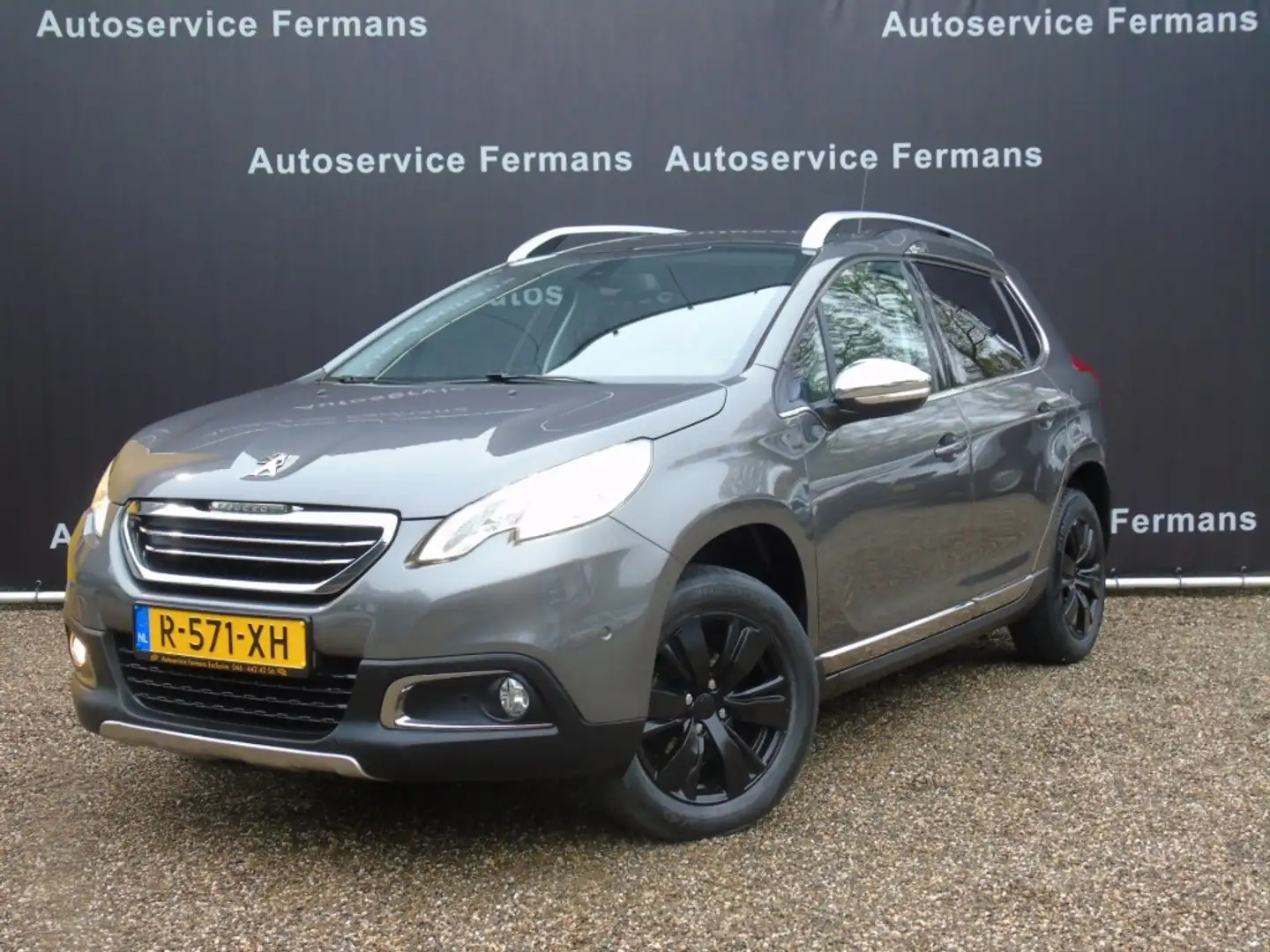 Peugeot 2008 1.2i Combi - 2015 - 97DKM - Leer-Navi -Trekhaak Grijs - 1