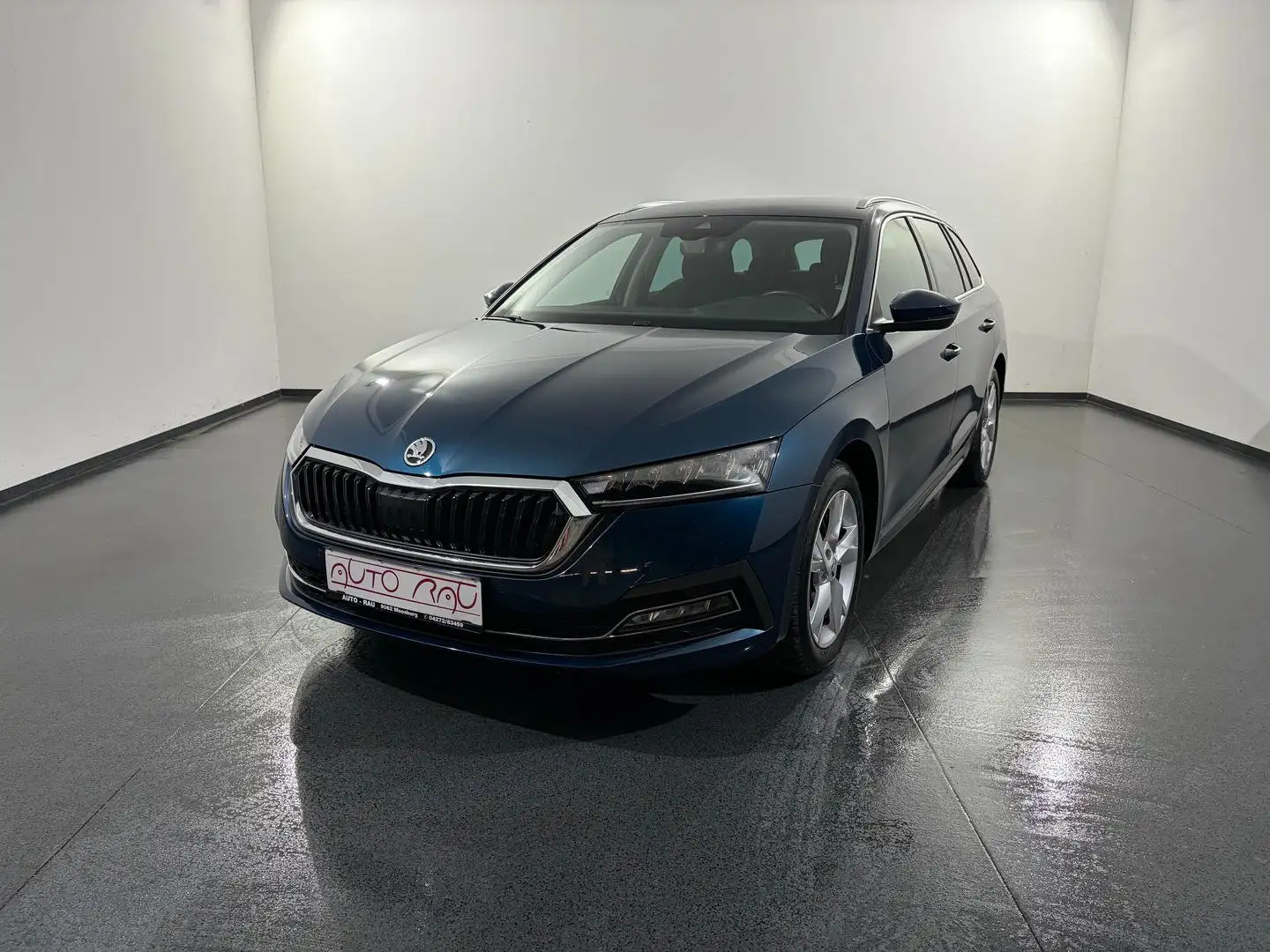 Skoda Octavia Combi 2.0 TDI Style 4x4 DSG *LED*NAVI*PDC* Blau - 2