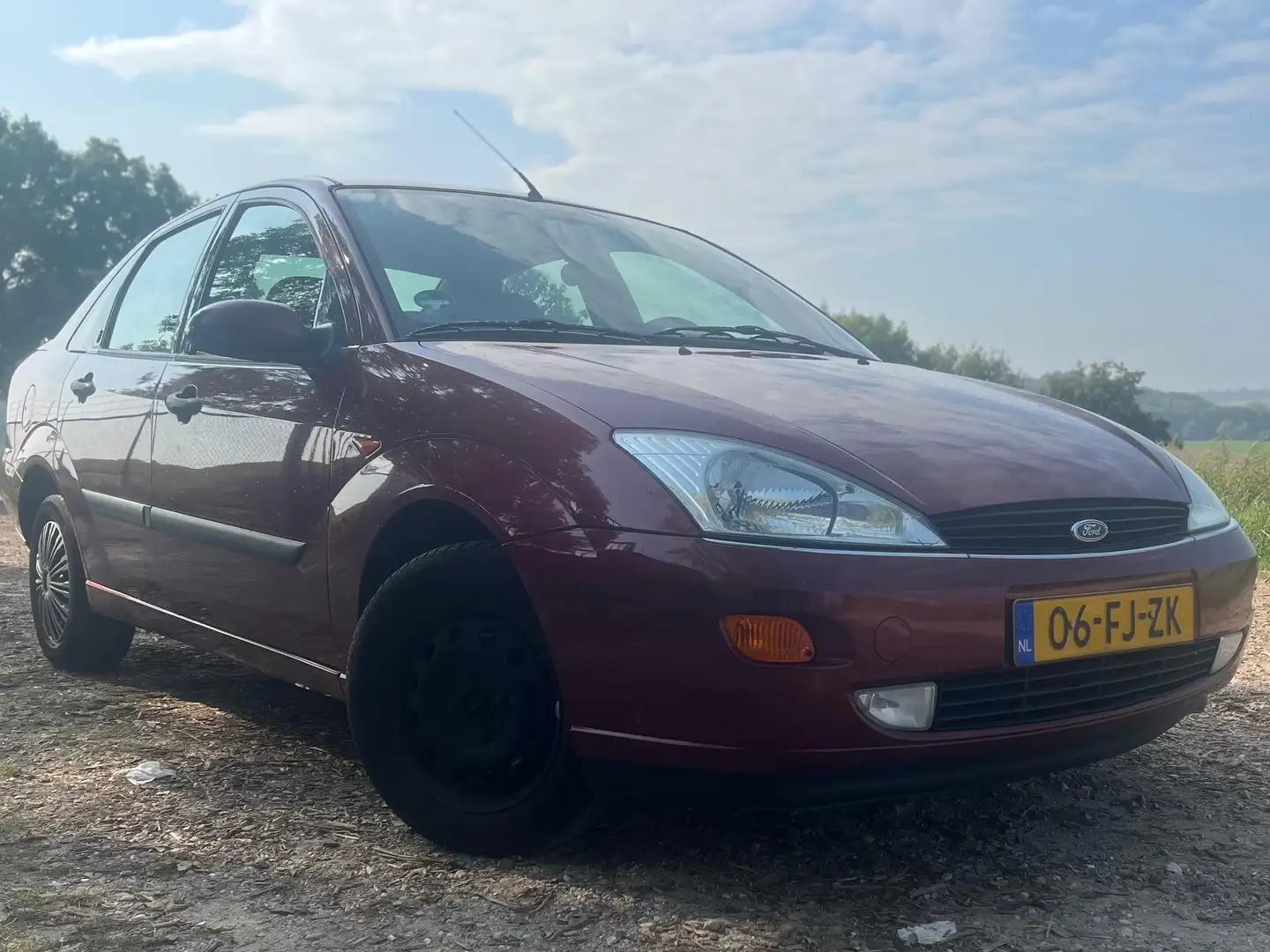 Ford Focus Focus 1.6-16V Ghia Rood - 1
