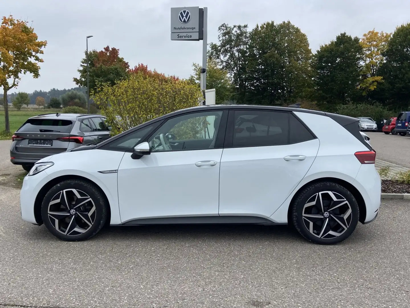 Volkswagen ID.3 PRO-S 19"+ASSISTENZPAKET-PLUS+5-SITZER+NAVI Weiß - 2