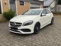 Mercedes-Benz A 180 AMG LINE LED ALCANTARA TOP AUSSTATUNG Weiß - thumbnail 1