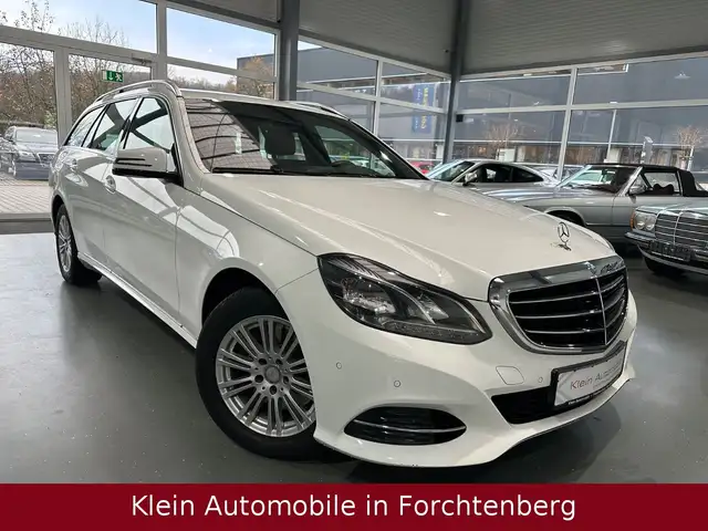 Mercedes-Benz E 300 Elegance Leder Navi LED PDC Tempomat
