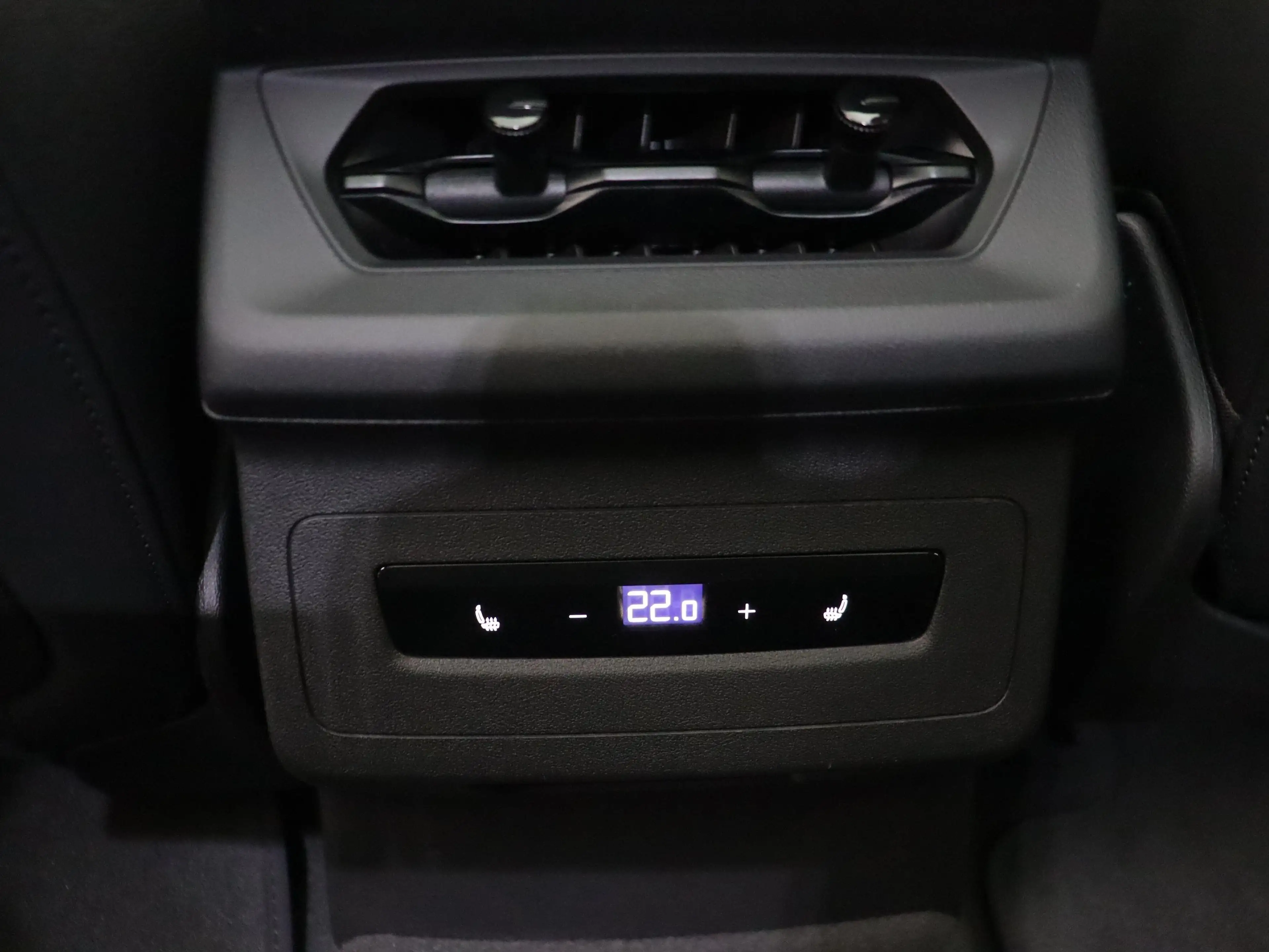 Audi A6 e-tron Avant e-tron 367pk S edition — photo 12
