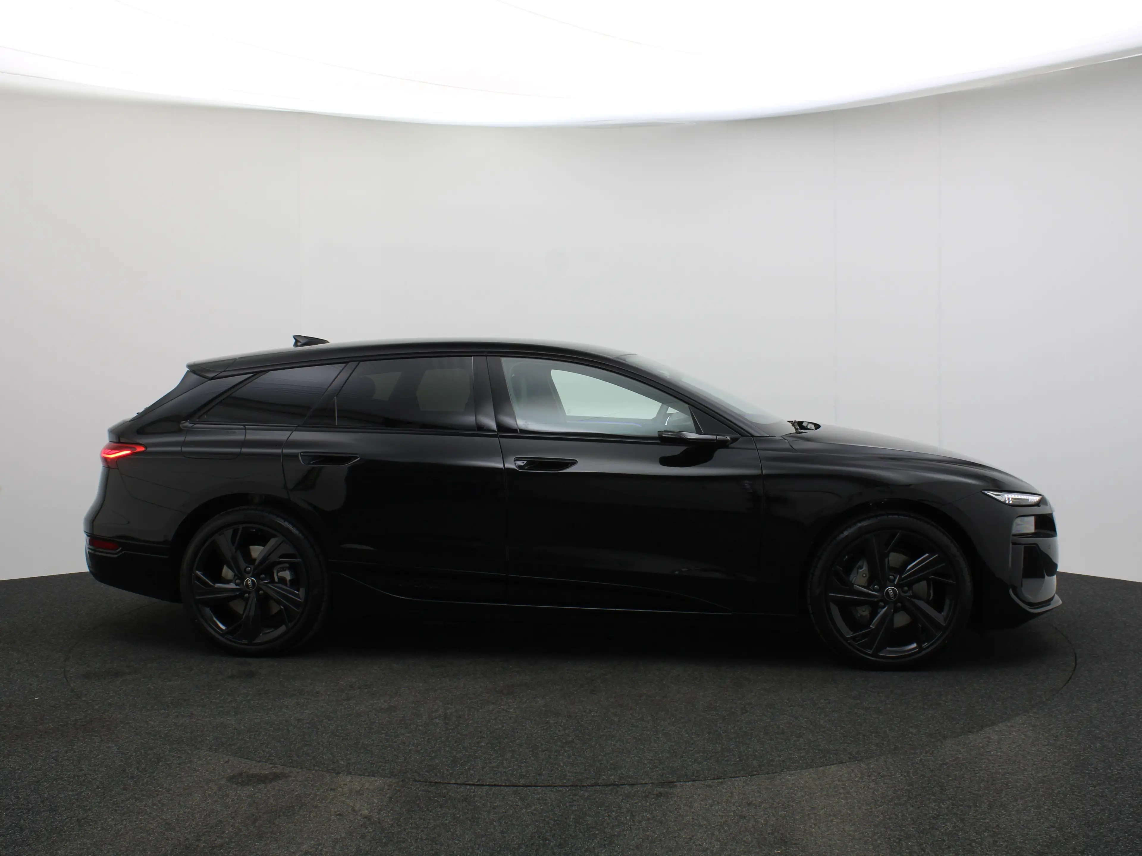Audi A6 e-tron Avant e-tron 367pk S edition — photo 7