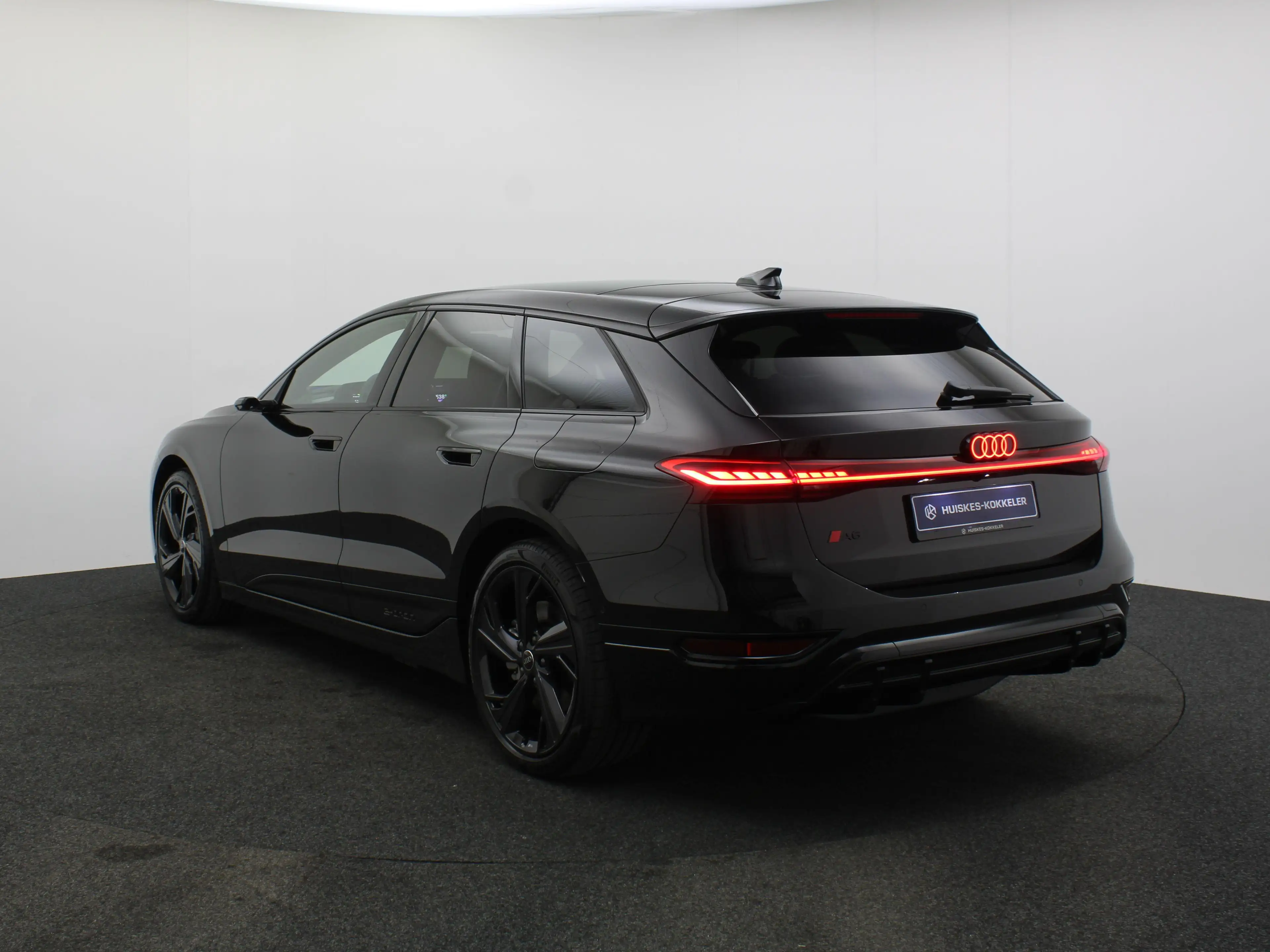 Audi A6 e-tron Avant e-tron 367pk S edition — photo 3