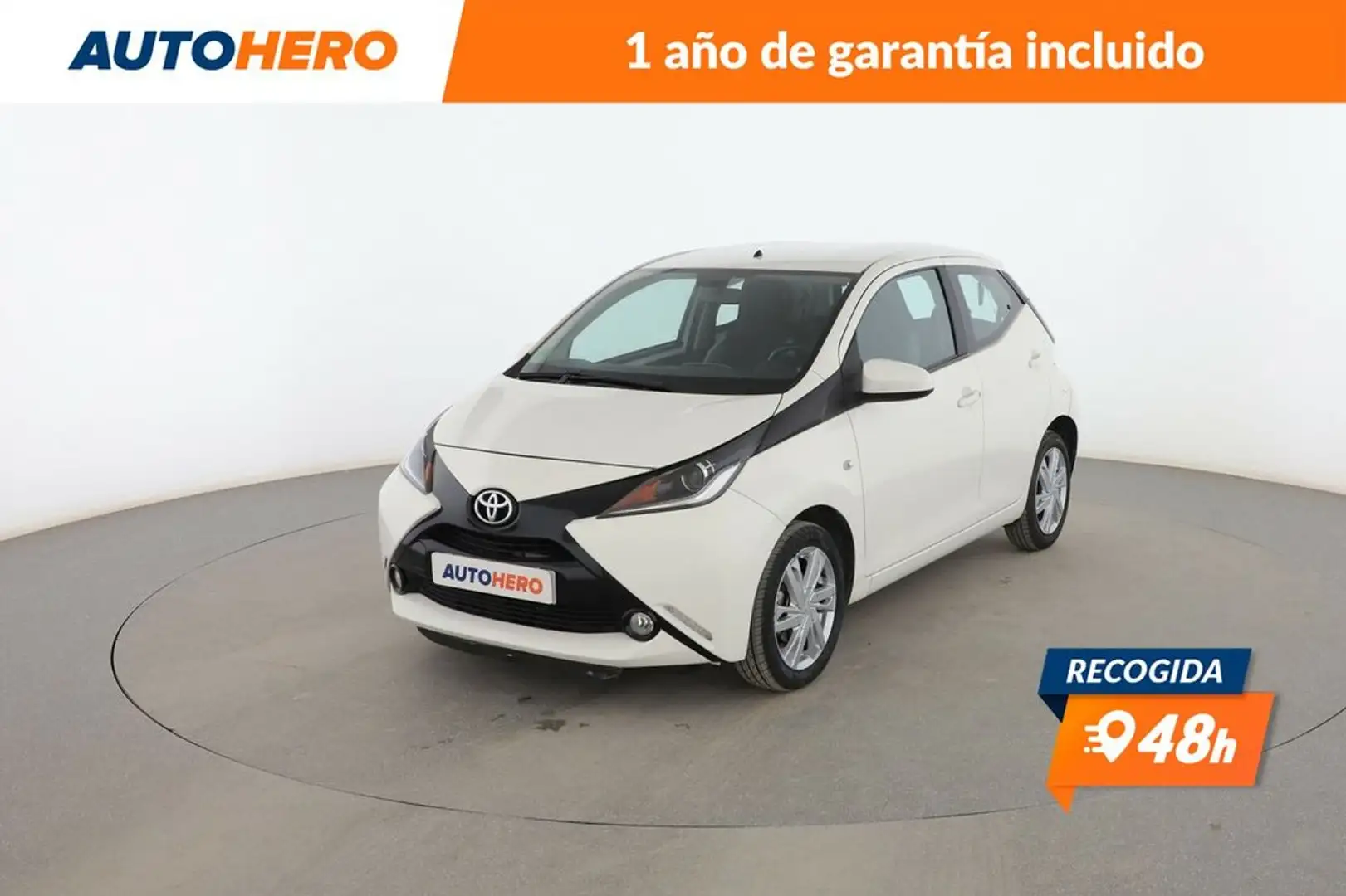 Toyota Aygo 1.0 X-Play Amarillo - 1