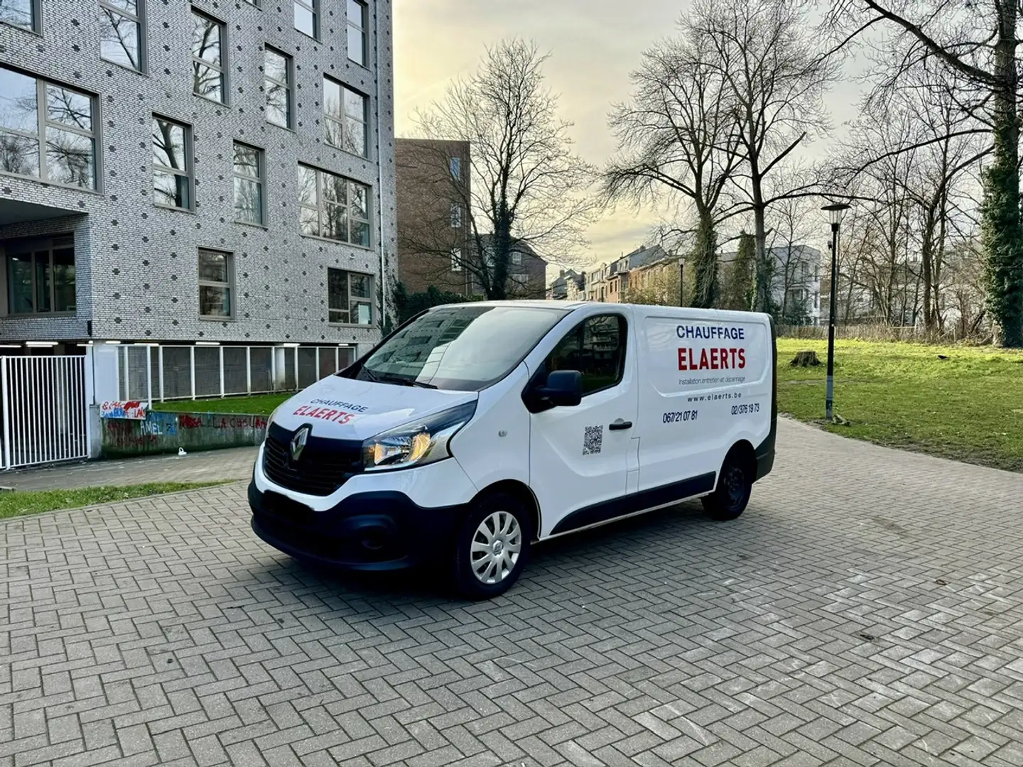 Renault Trafic 1.6 dCi Blanc - 2