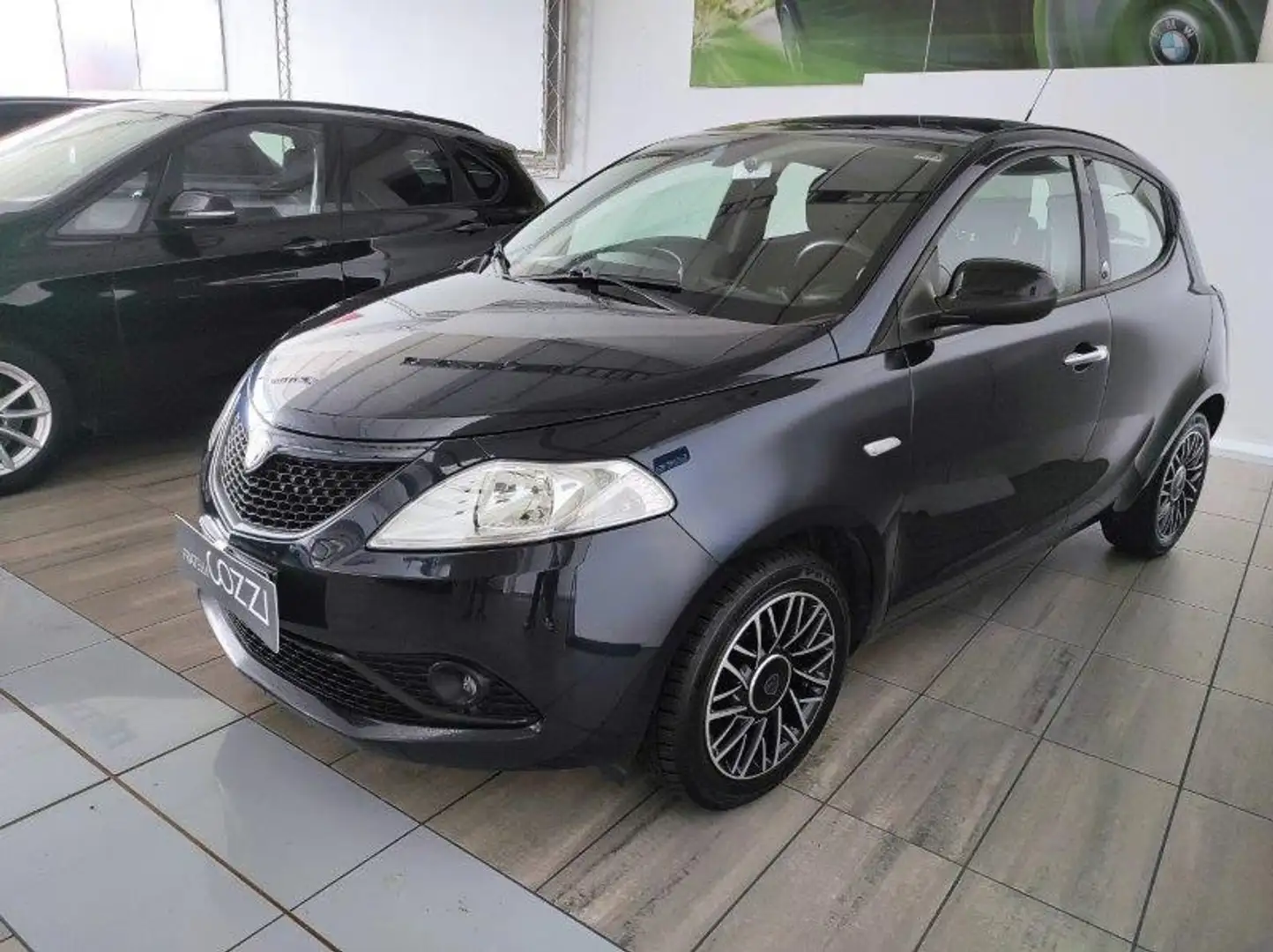 Lancia Ypsilon 3ª serie - Ypsilon 1.2 69 CV 5 porte GPL Ecochic G Blu/Azzurro - 2