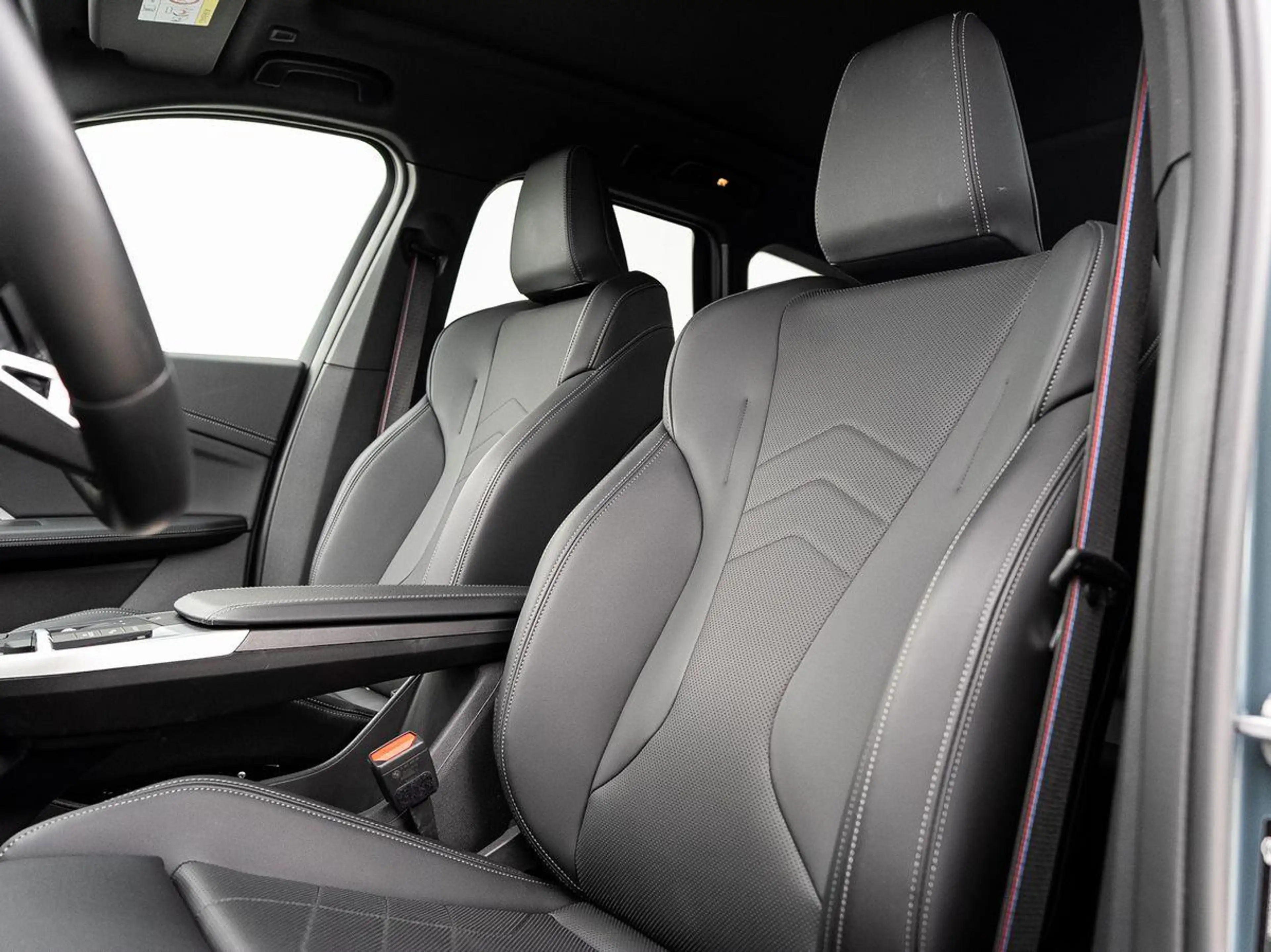 BMW X1 xDrive23i M-Sport PRO AHK PANO ACC HuD eSitze — photo 15