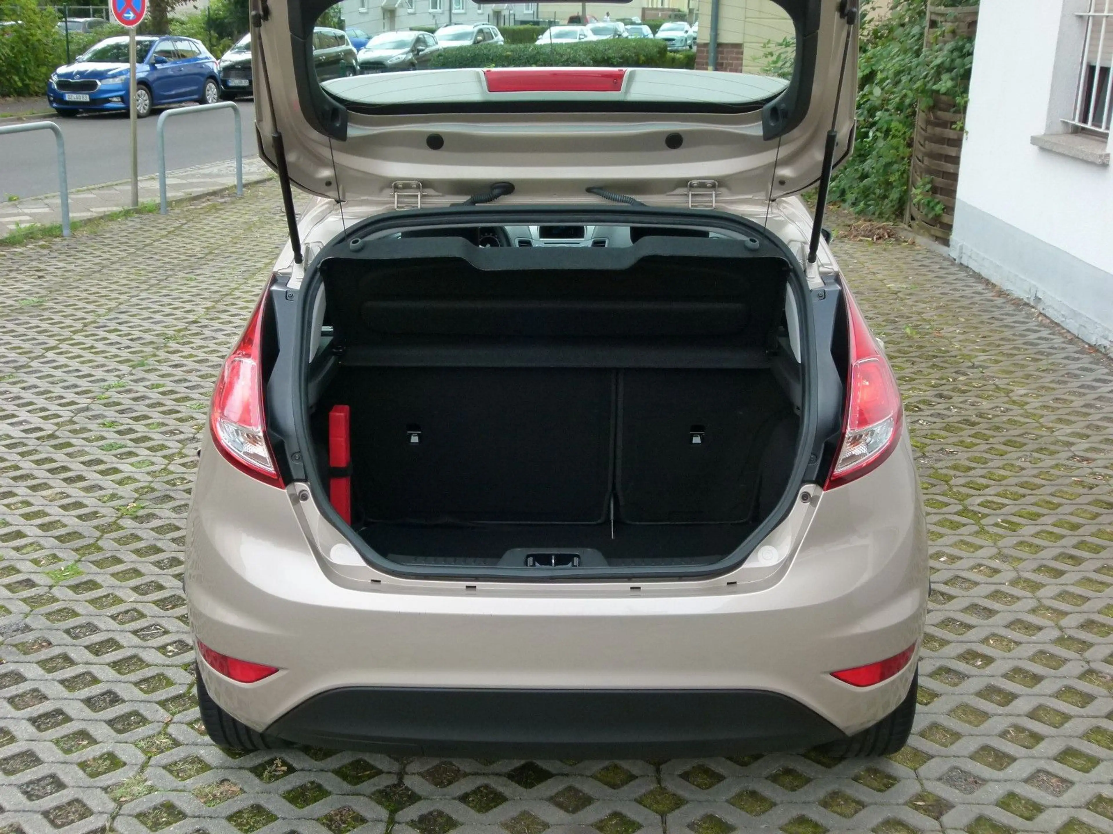 Ford Fiesta 1.25i 1.Hand Klima TÜV 2028 +GARANTIE+ — photo 12