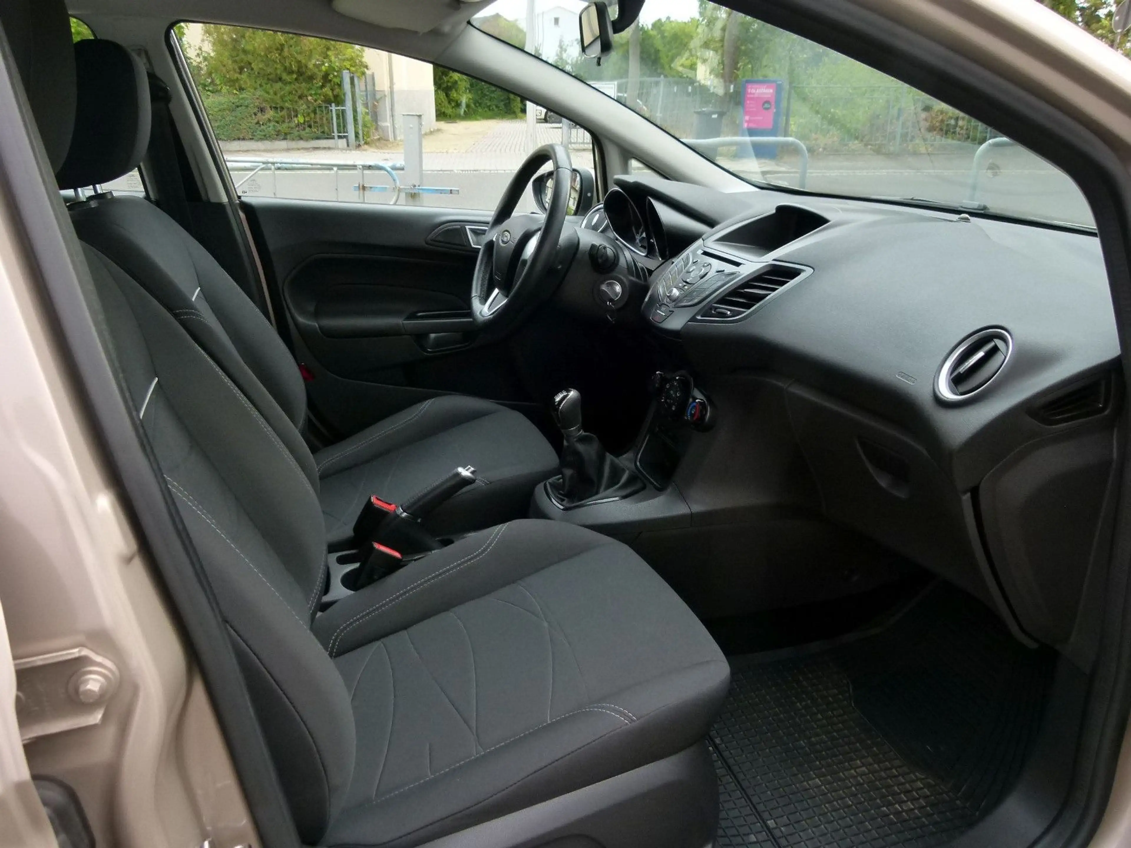 Ford Fiesta 1.25i 1.Hand Klima TÜV 2028 +GARANTIE+ — photo 9