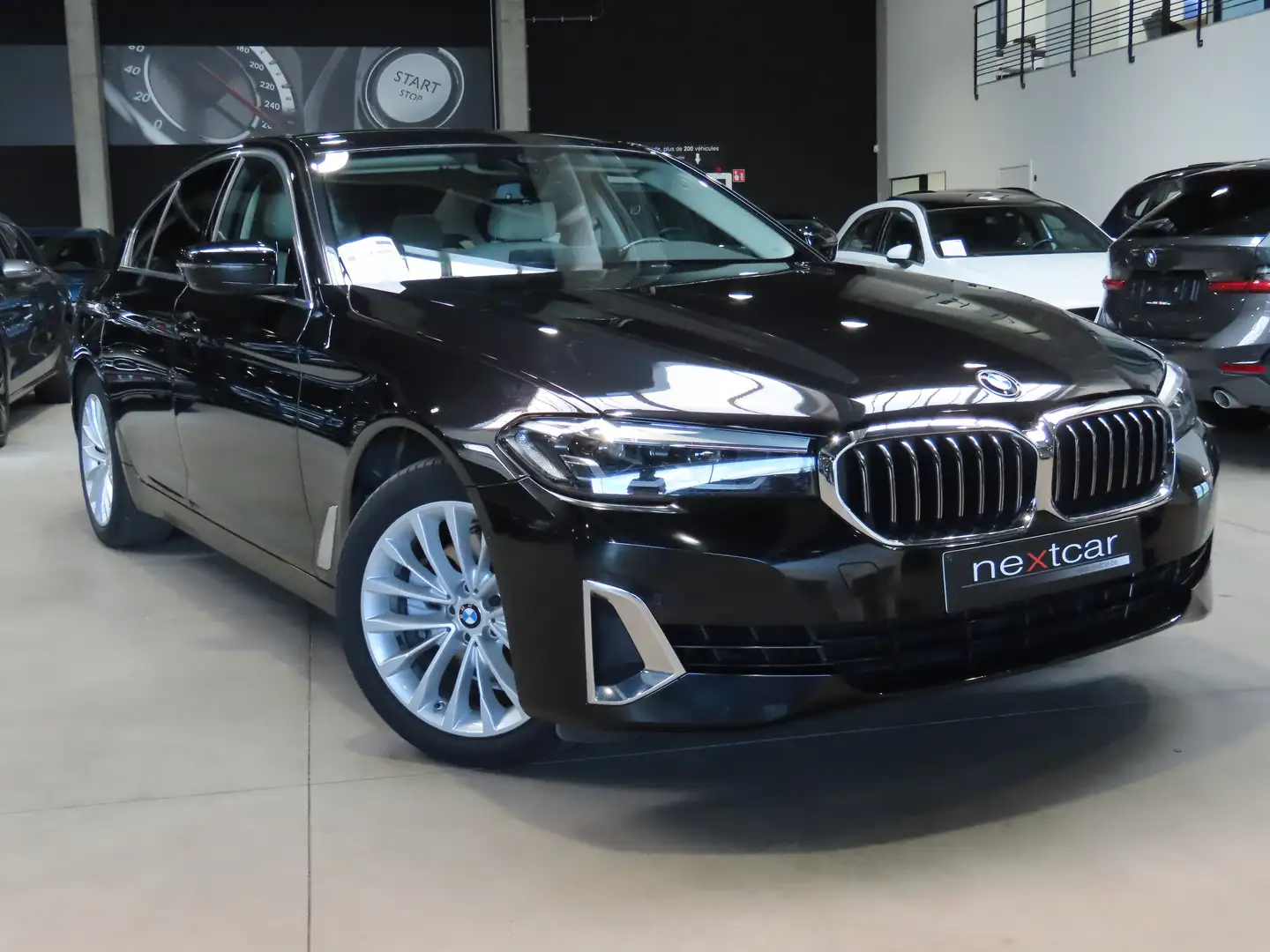 BMW 518 dA Berline Luxury LED-NAVI PRO-CUIR SPORT-DIGITAL Negru - 2