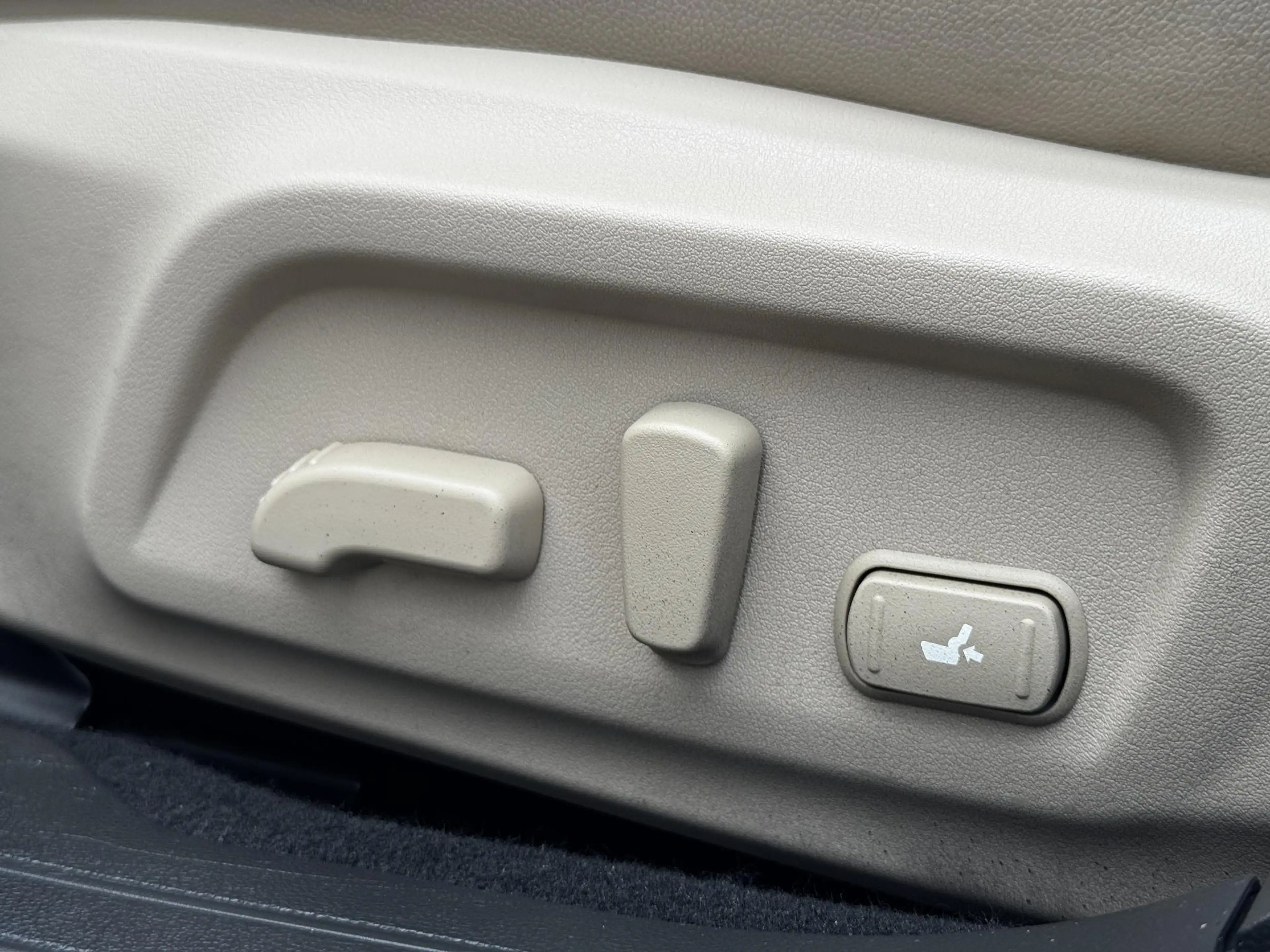 Subaru OUTBACK 2.5i Premium / Trekhaak 2000 kg / 10-2017 / duurst — photo 29