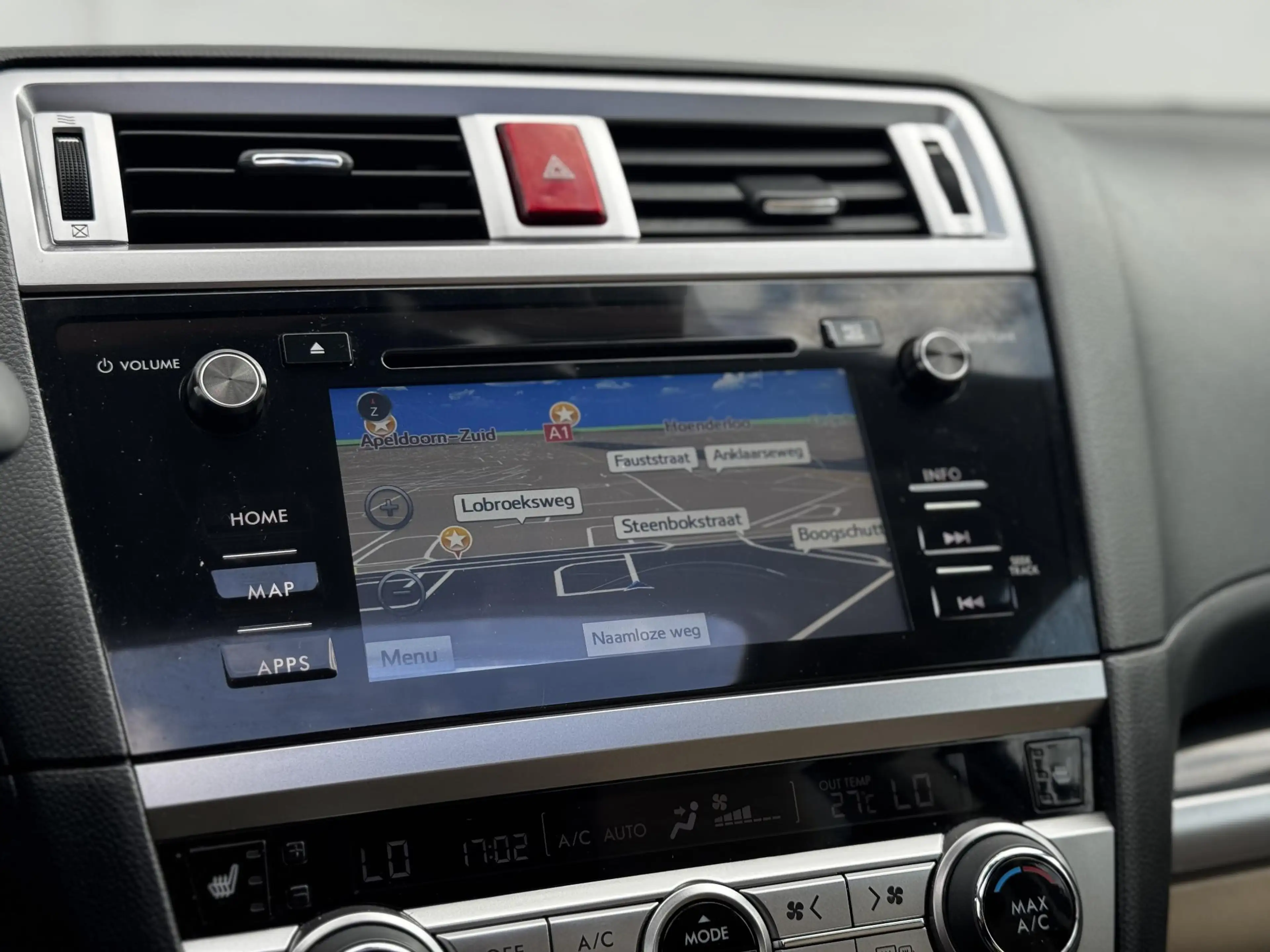Subaru OUTBACK 2.5i Premium / Trekhaak 2000 kg / 10-2017 / duurst — photo 40