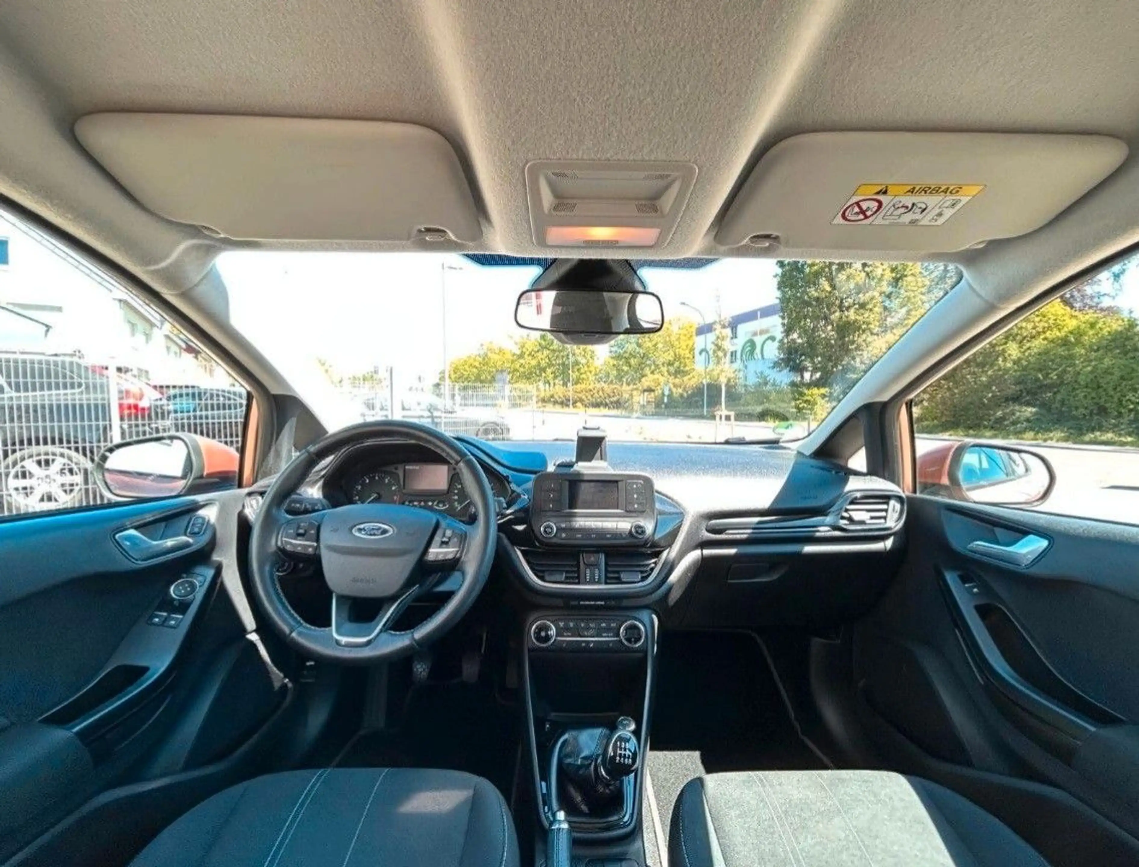 Ford Fiesta COOL & CONNECT LANE ASSIST + SHZ — photo 9