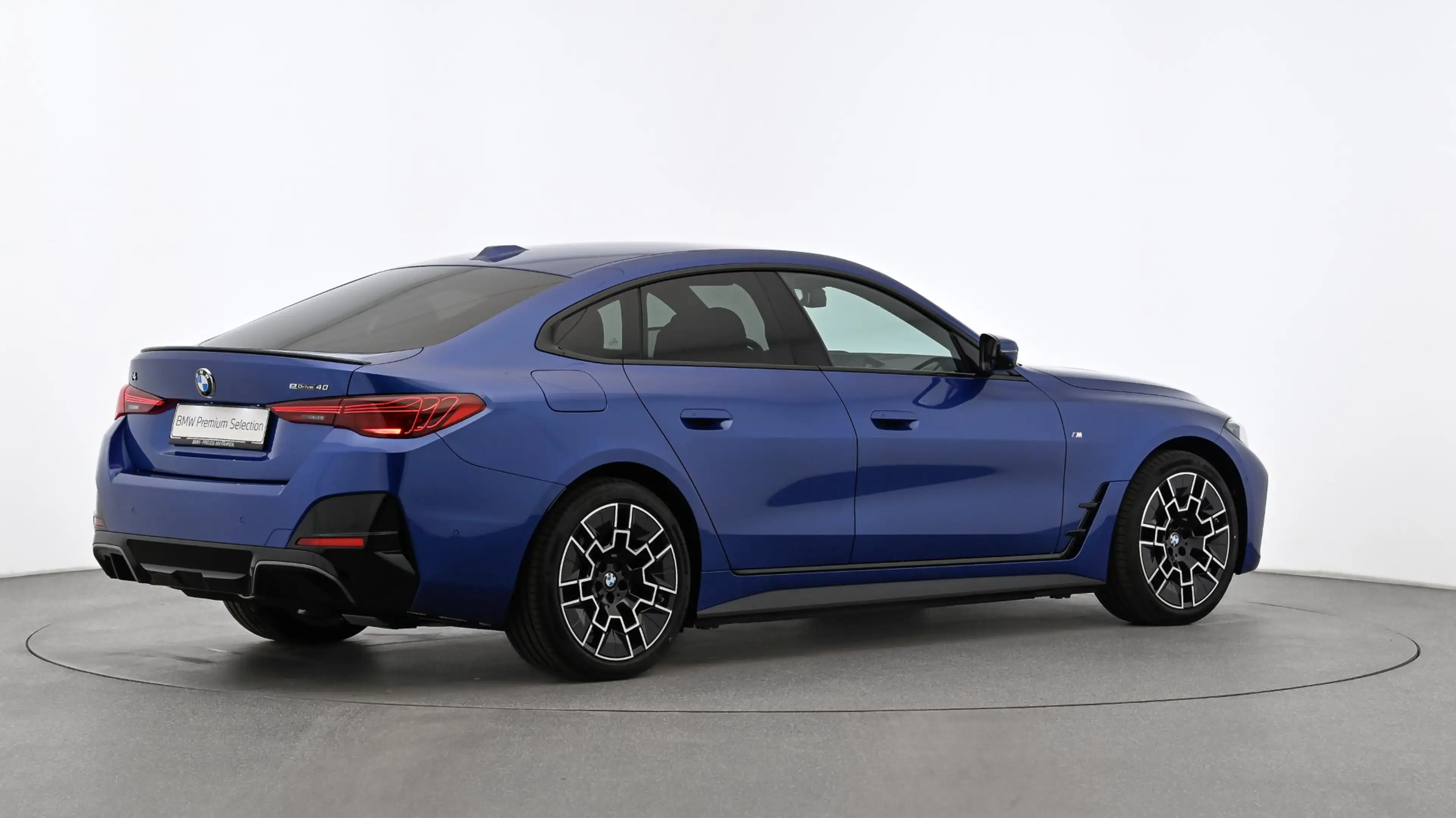 BMW i4 Gran Coupé eDrive40 — photo 9