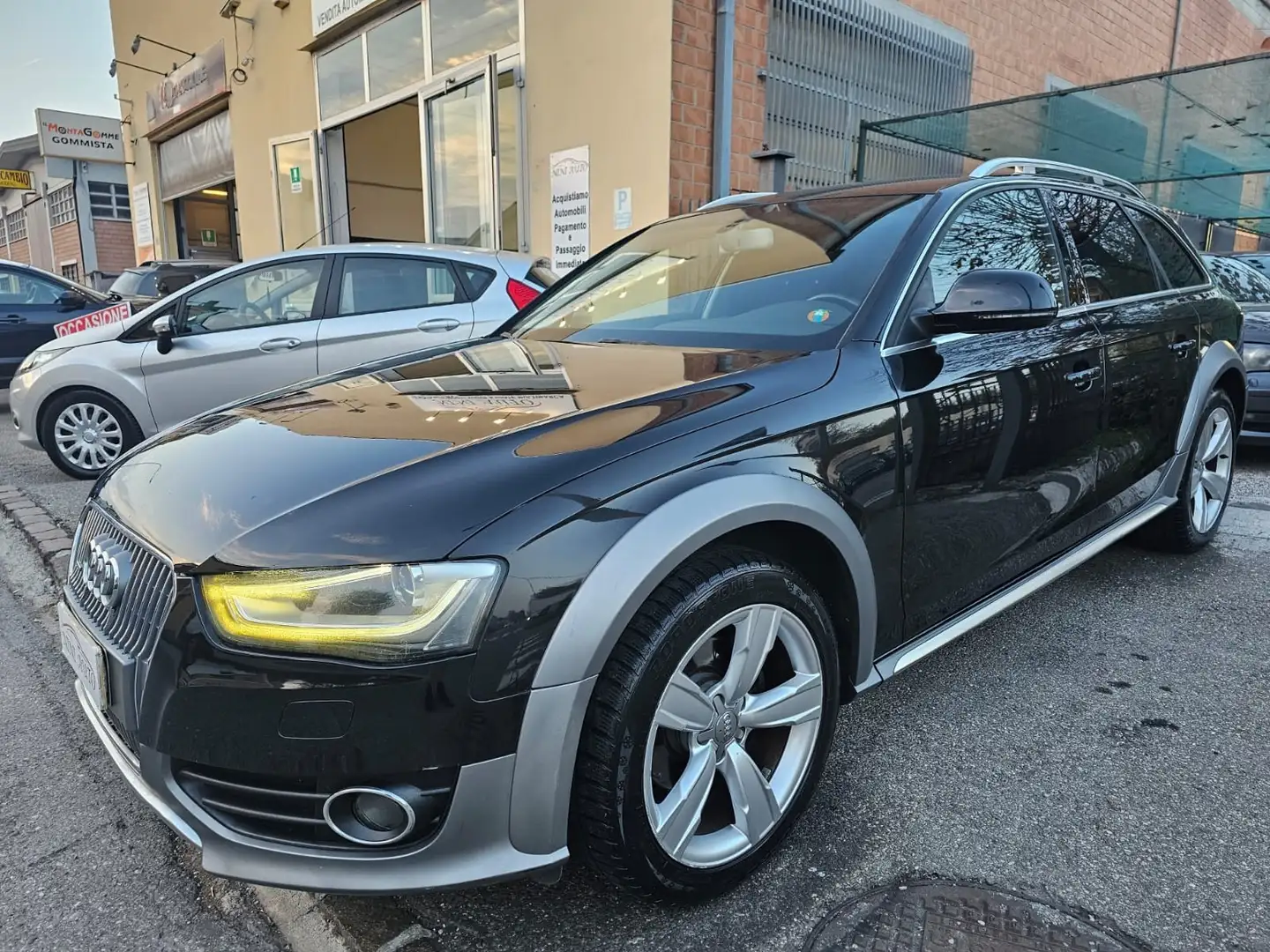 Audi A4 allroad 2.0 TDI 177cv Business*S-Tronic*Navi*Pdc*Bi-Xeno* Nero - 2