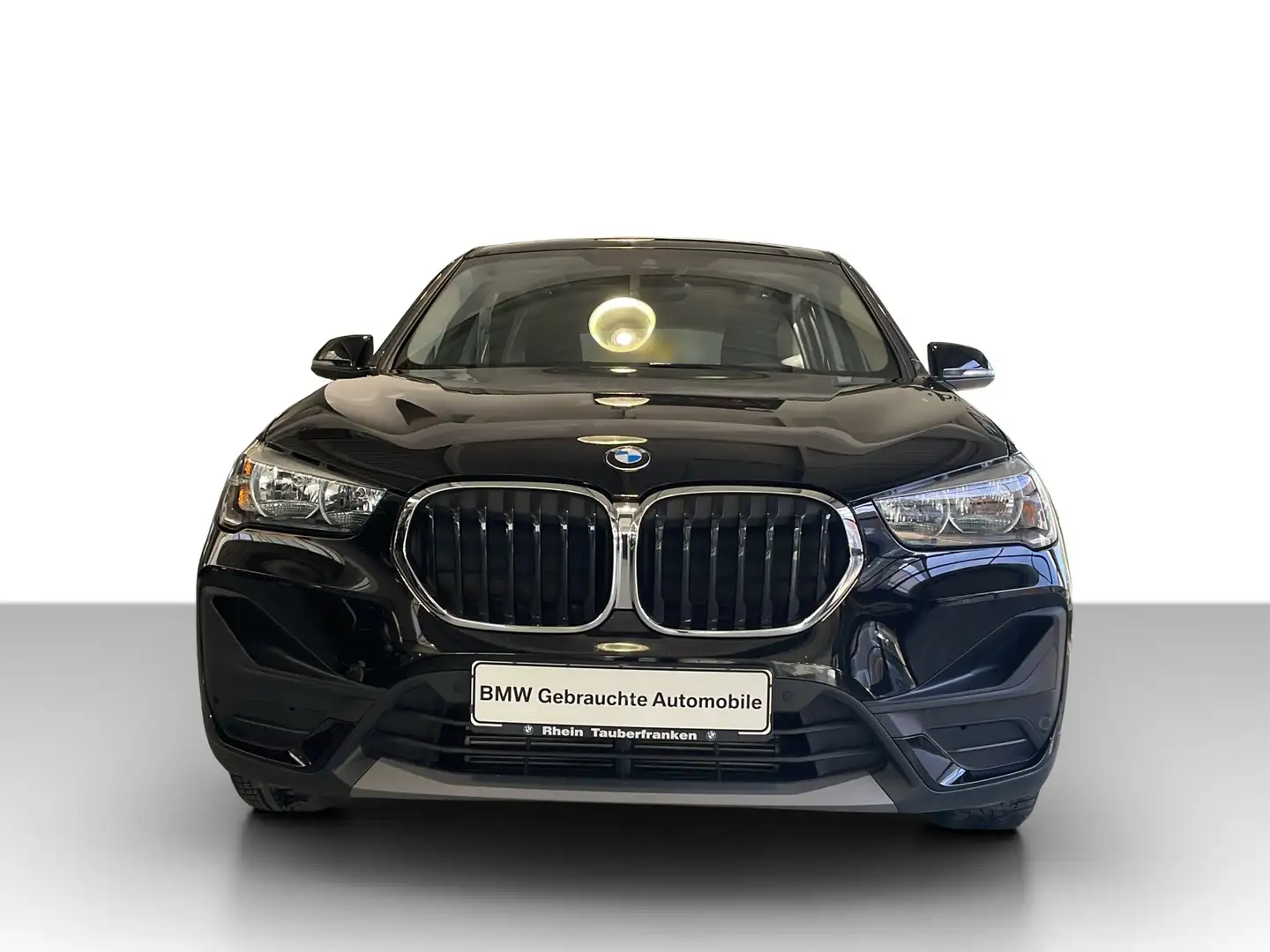 BMW X1 sDrive18i Advantage Navi*Parkassist*Panorama Schwarz - 2