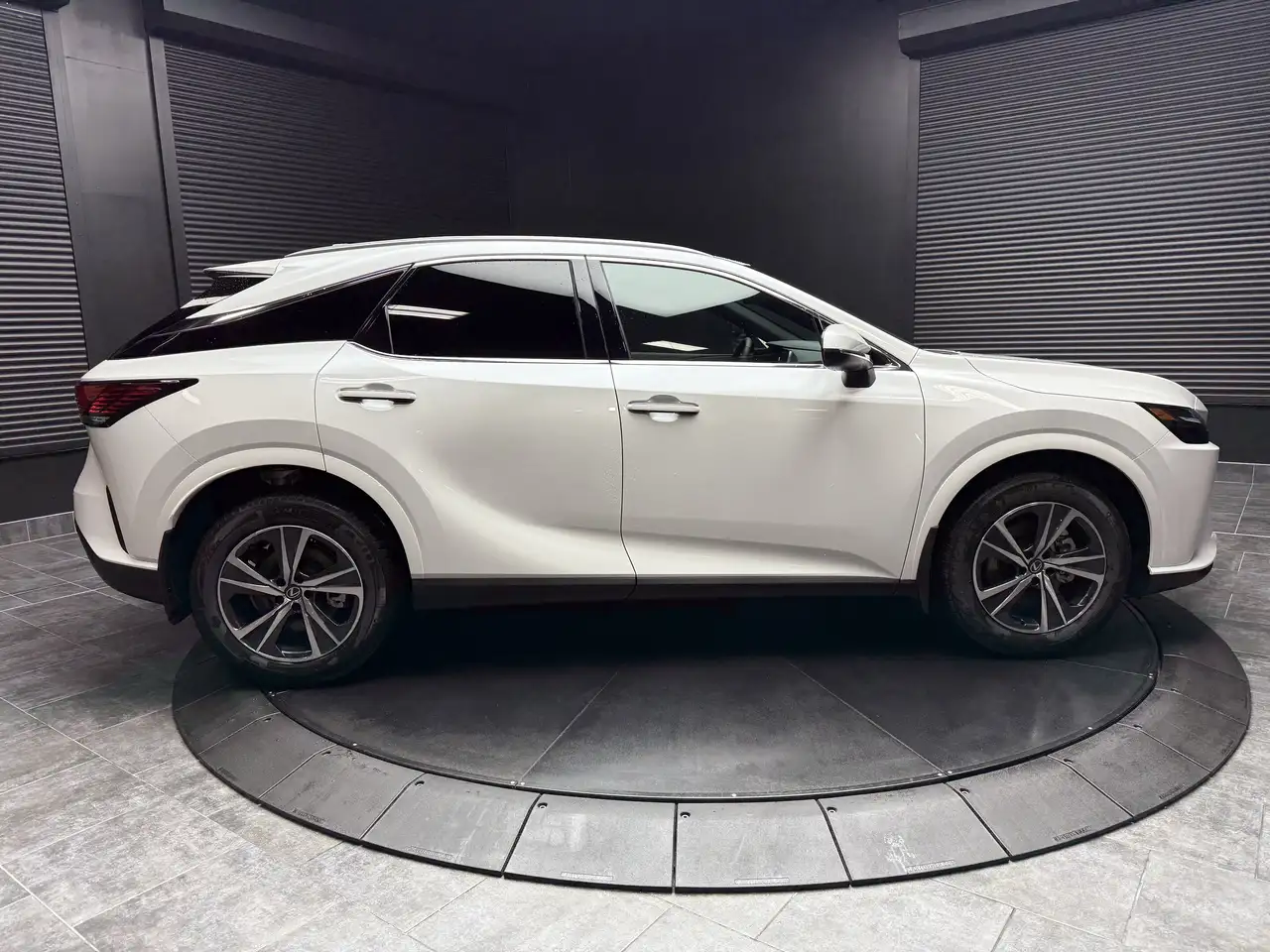 Lexus RX photo Lexus RX