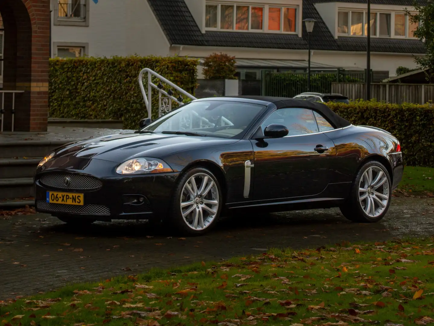 Jaguar XKR Convertible Zwart - 1
