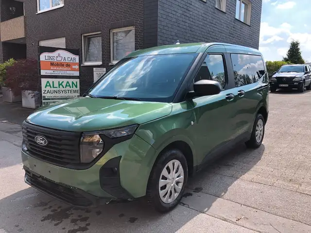 Ford Tourneo Courier Trend *CARPLAY*NAVI*KAMERA*TEMP*