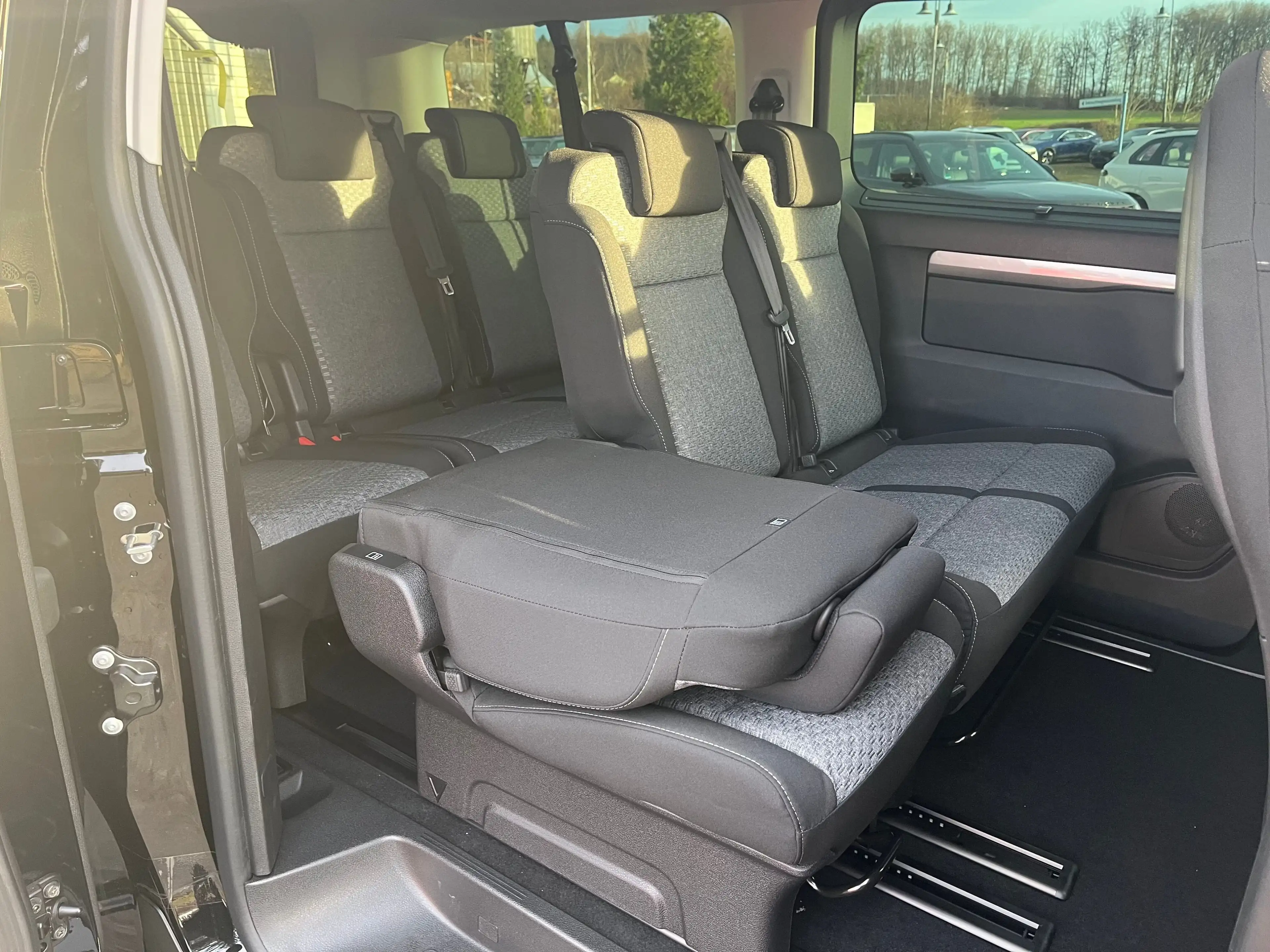 Fiat Ulysse 180 BlueHDi L3 — photo 9