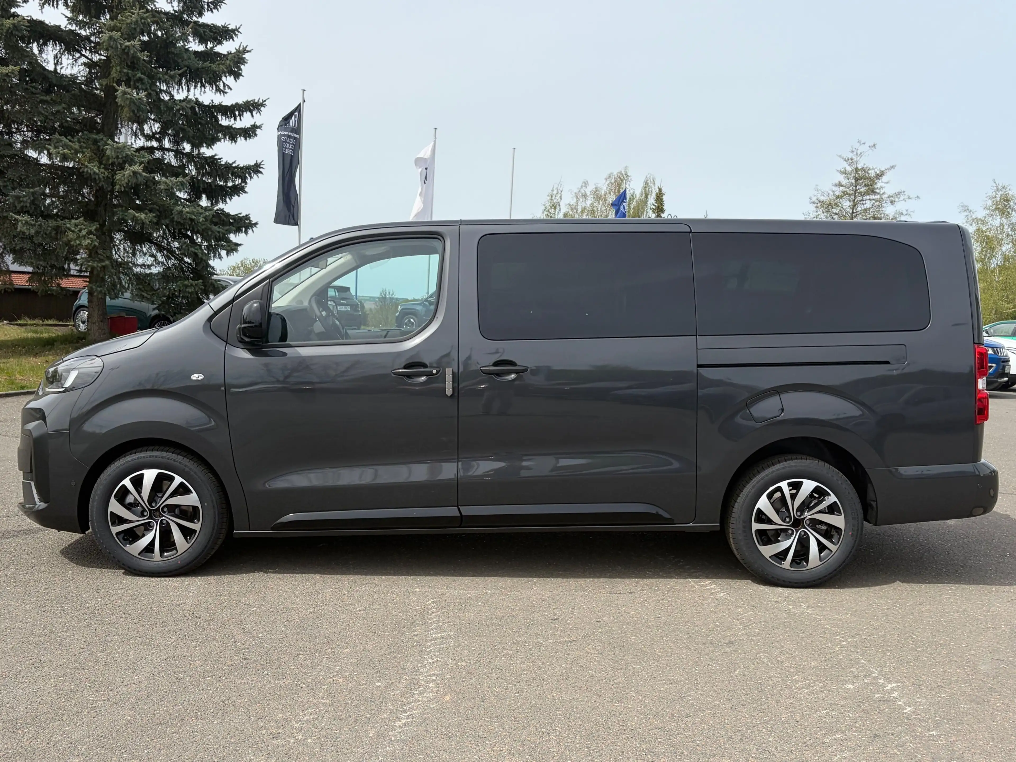 Fiat Ulysse 180 BlueHDi L3 — photo 2