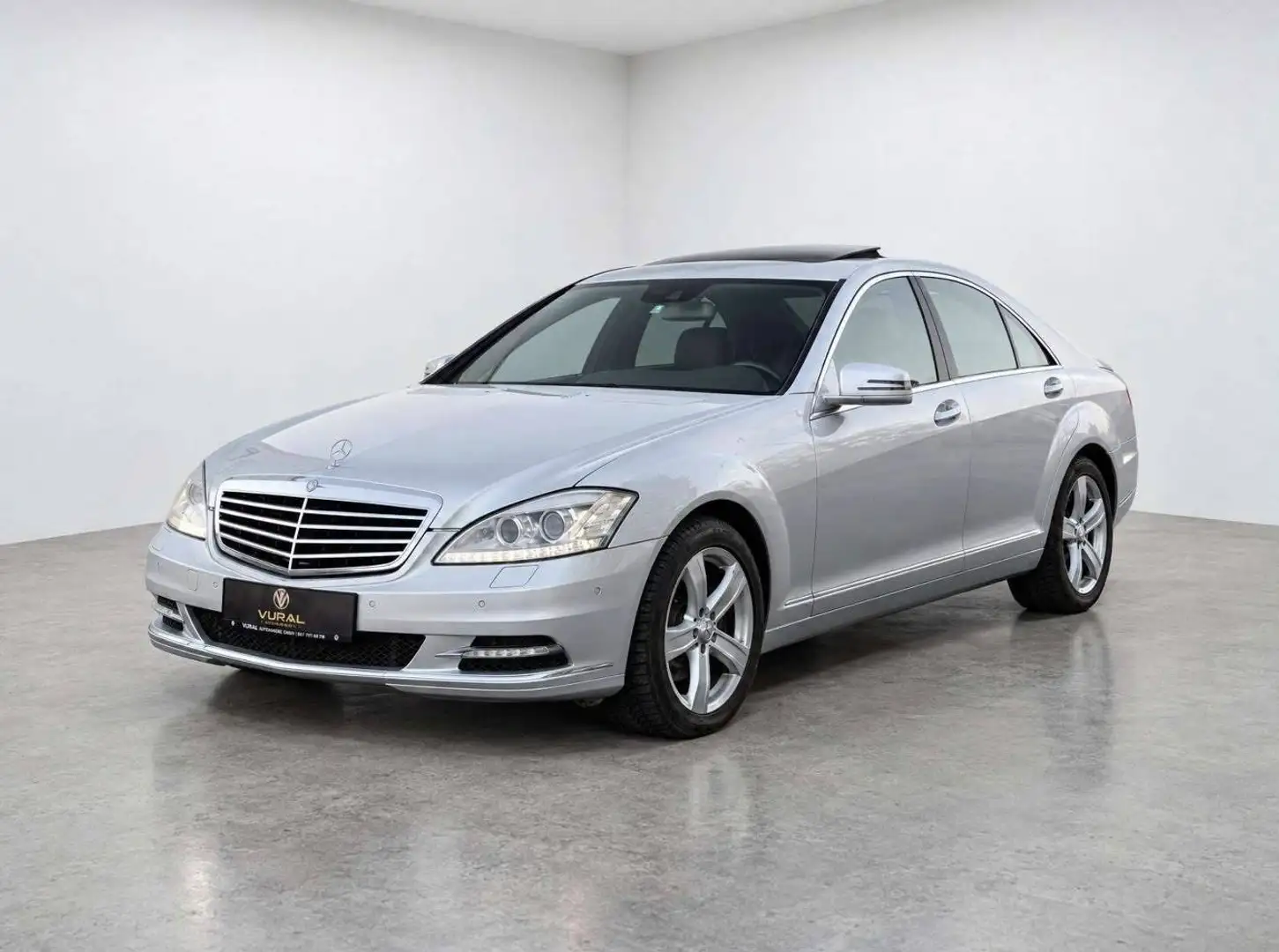 Mercedes-Benz S 350 d | Schiebedach | Sitz Kühlung/Heizung | Kamera | Ambiente-Beleuchtung | AHK | Grau - 2