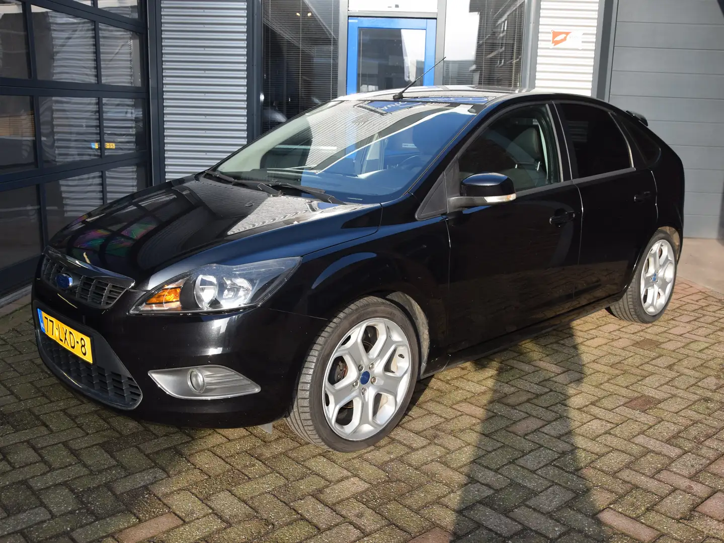 Ford Focus 1.8 Limited Zwart - 1