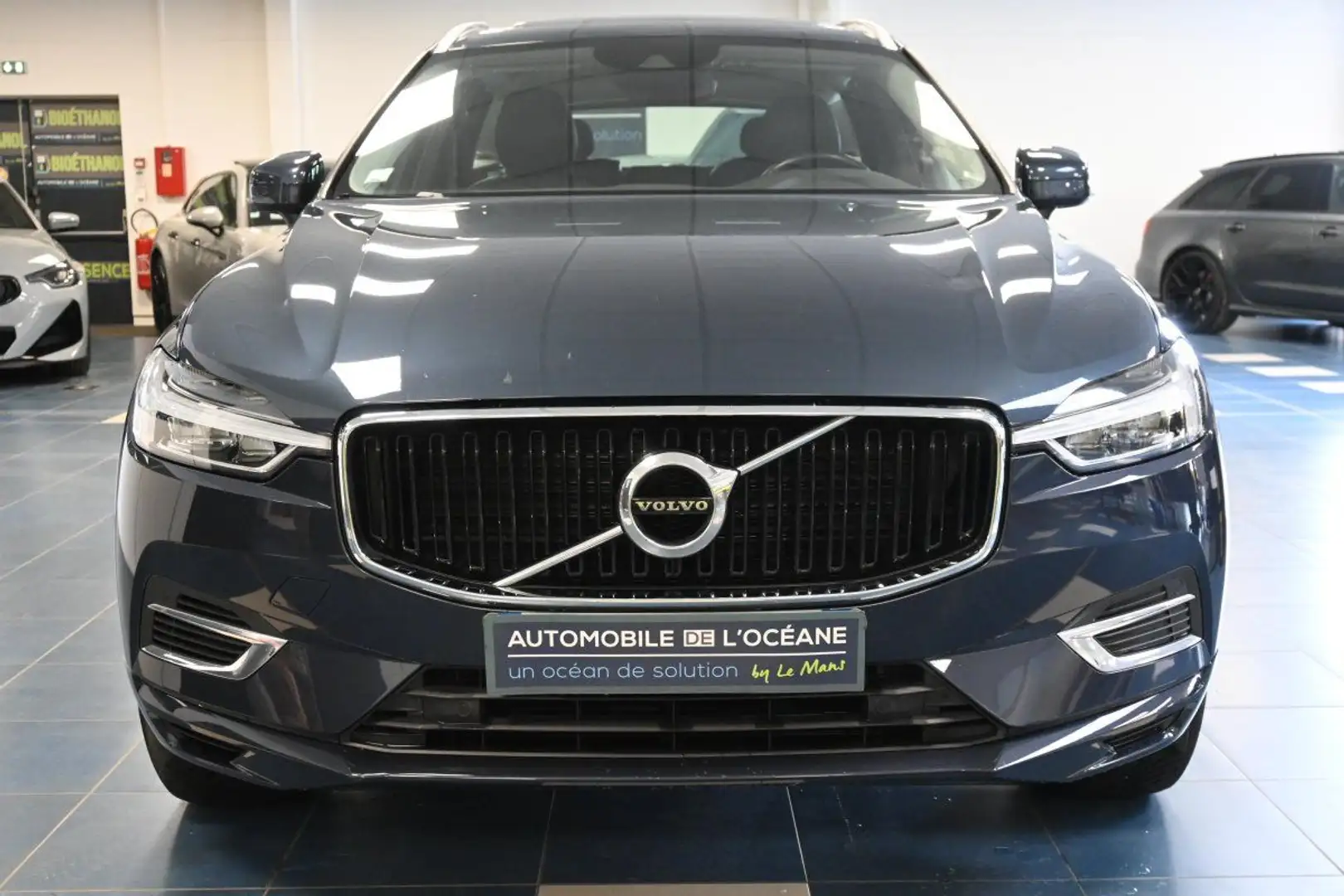 Volvo XC60 BUSINESS T8 Twin Engine 303%2B87 ch Geartronic 8 B Bleu - 2