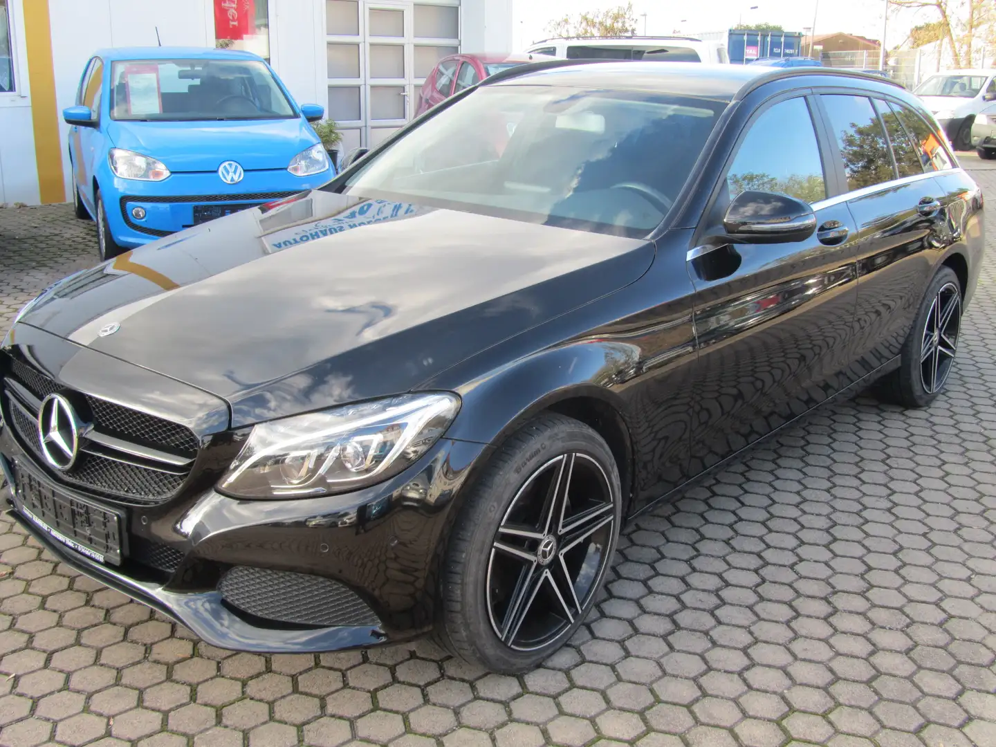 Mercedes-Benz C 200 T Avantgarde Negru - 1