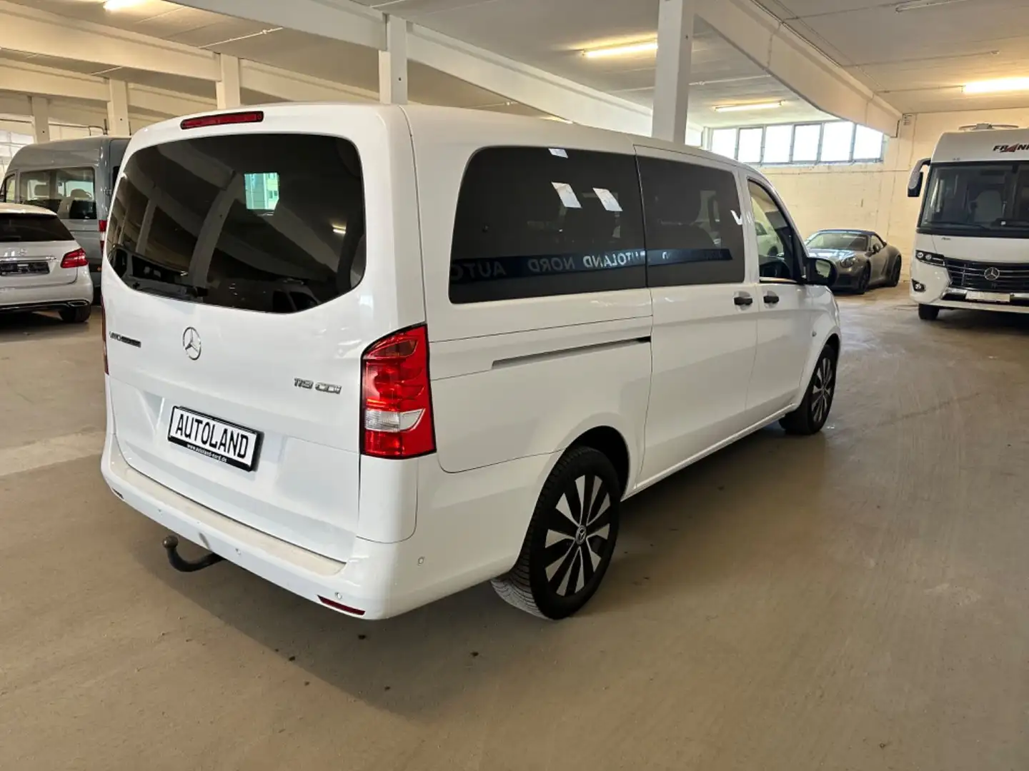 Mercedes-Benz Vito Tourer 119CDI 9G-Tronic*lang*R.Kam*AHK*PDC* Blanco - 2